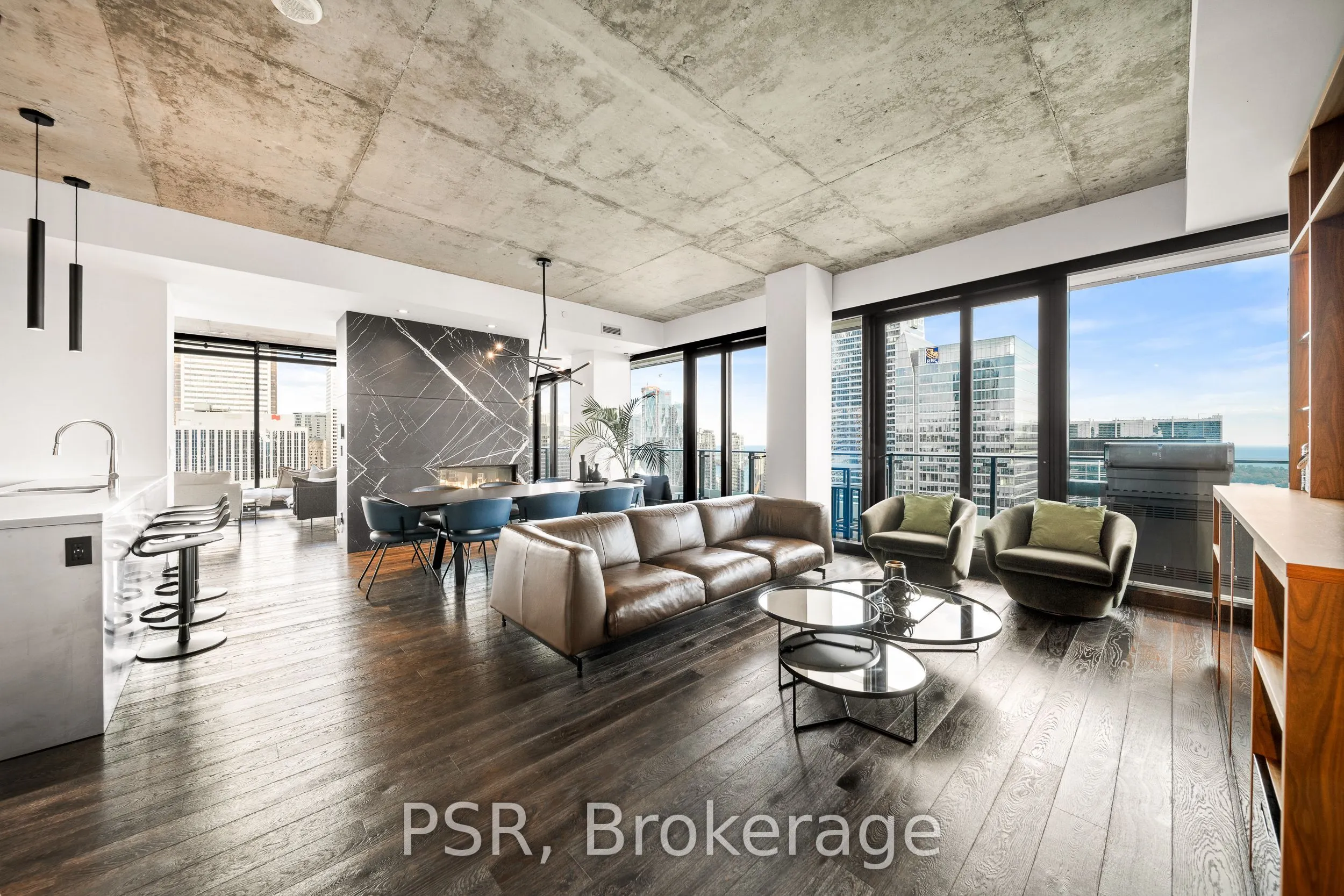 224 King Street W, #4302
