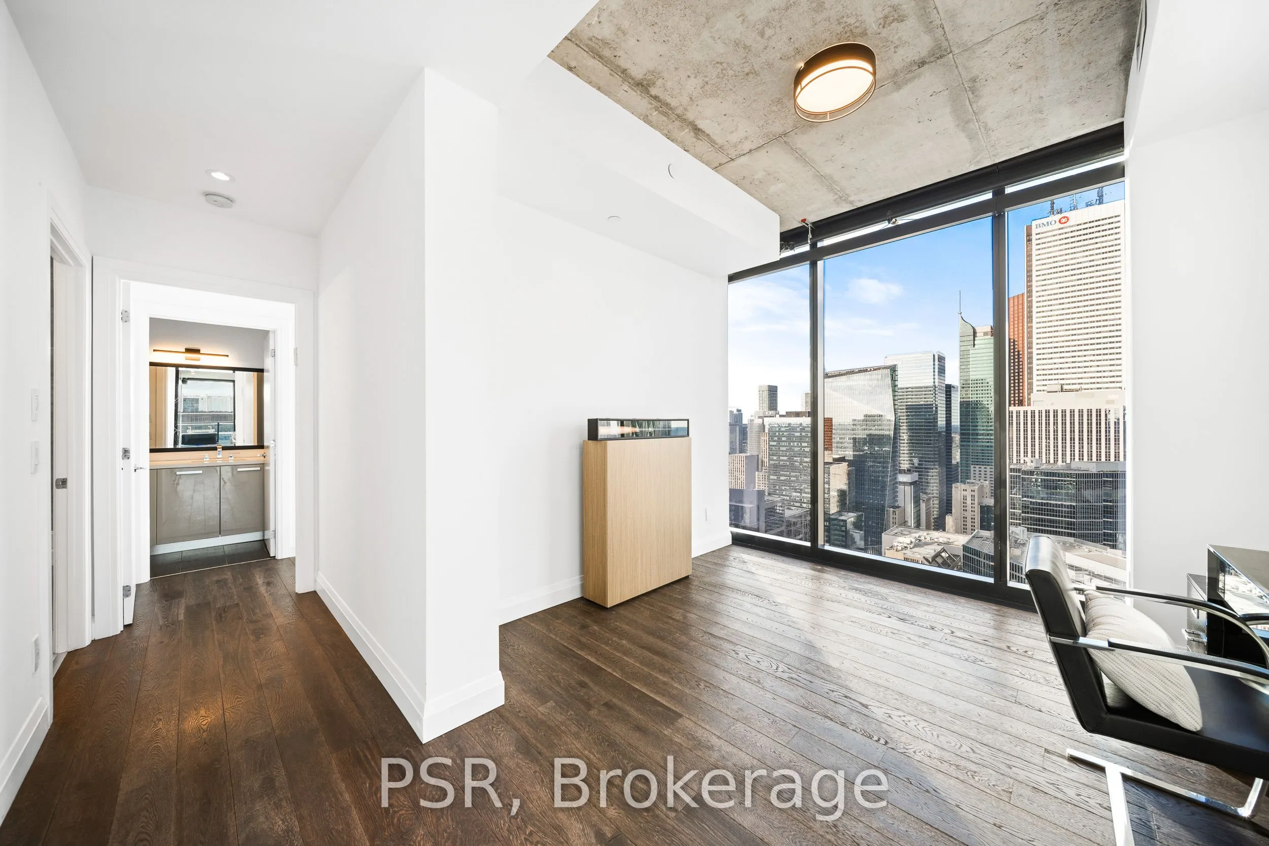 224 King Street W, #4302