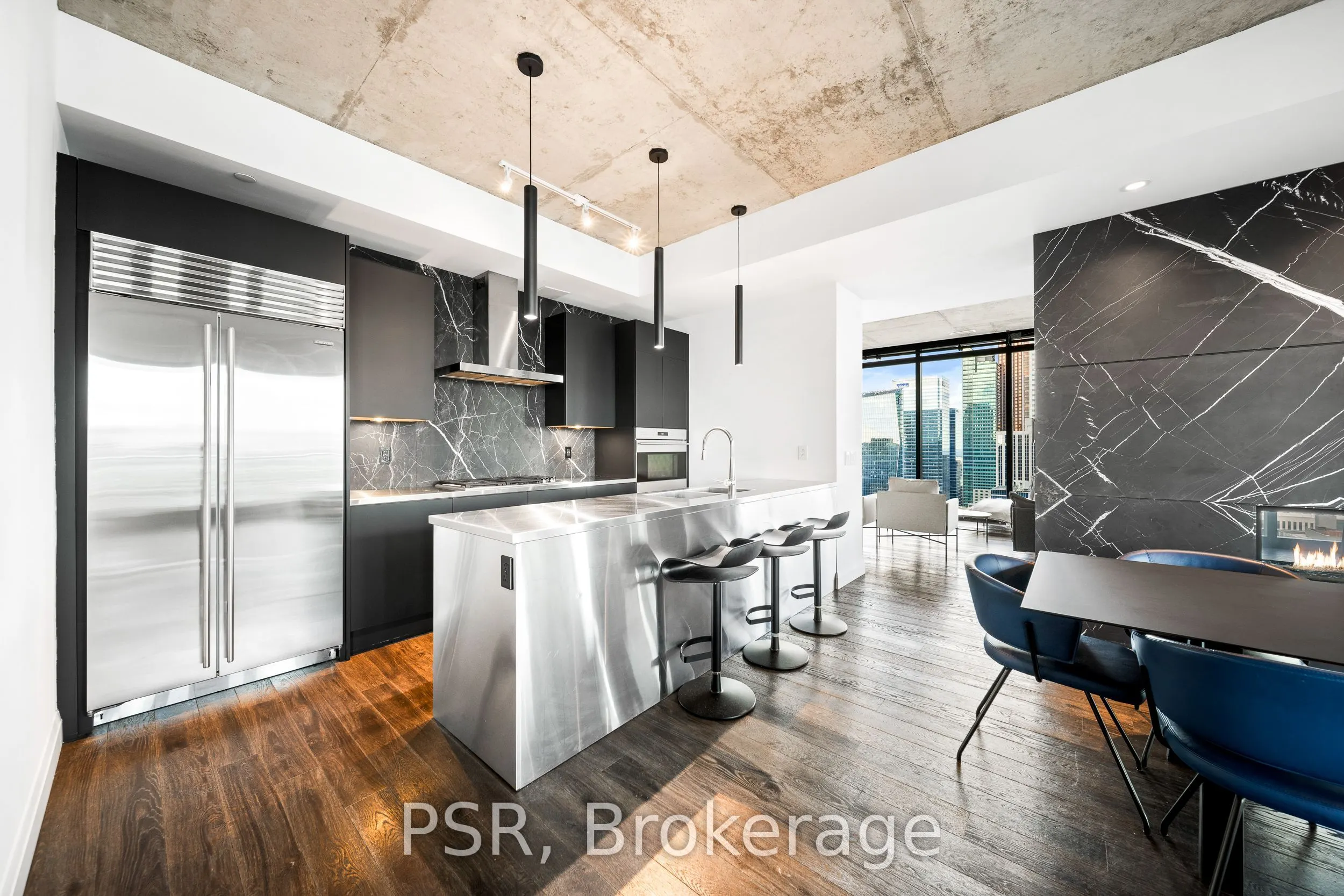 224 King Street W, #4302