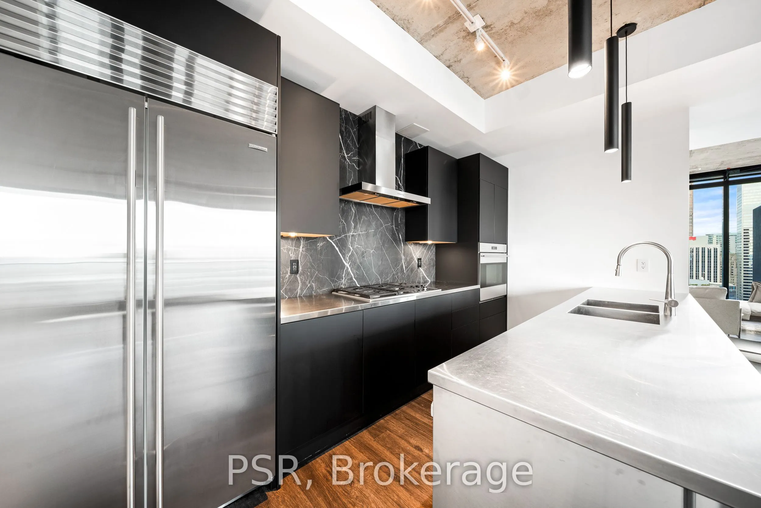 224 King Street W, #4302