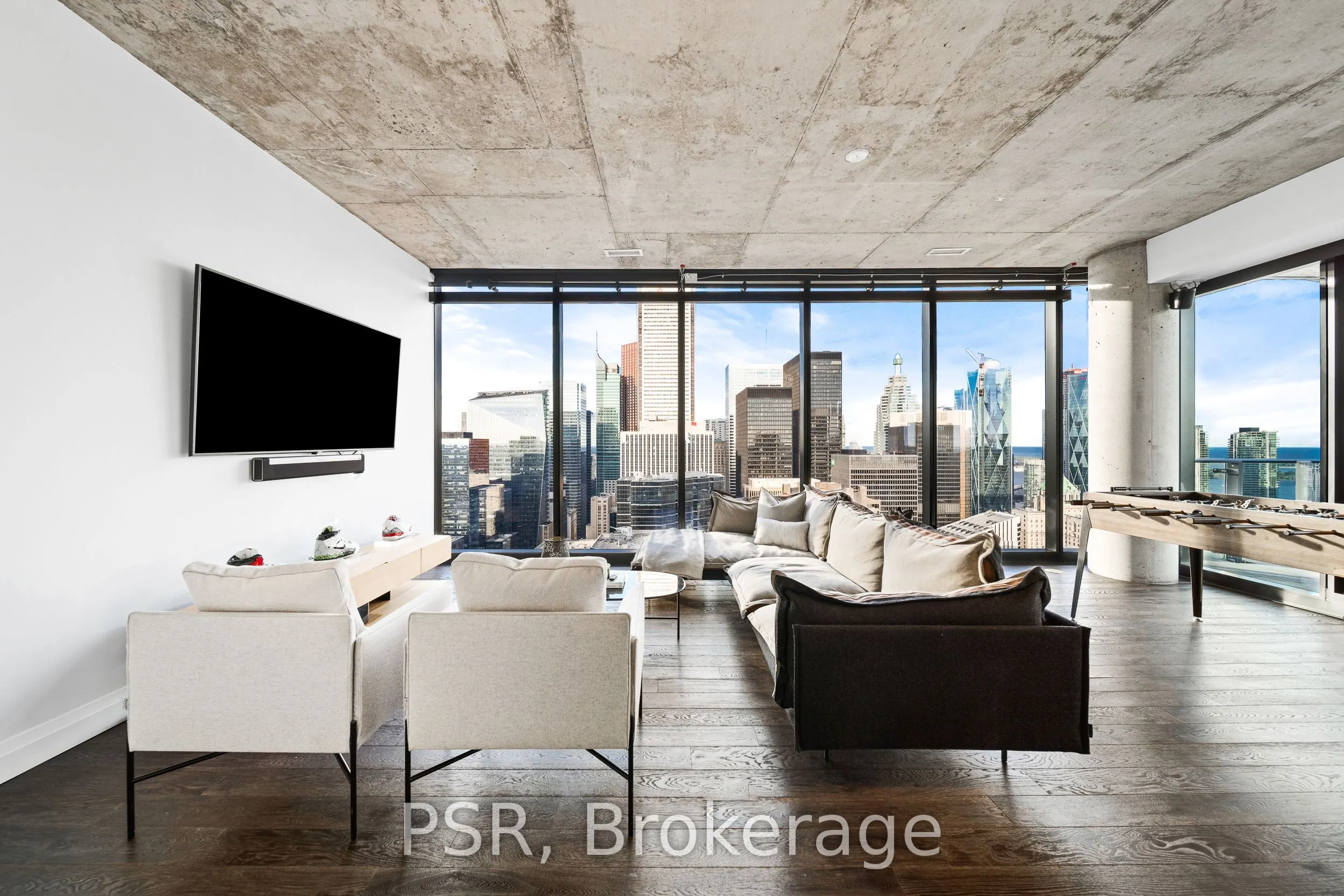 224 King Street W, #4302
