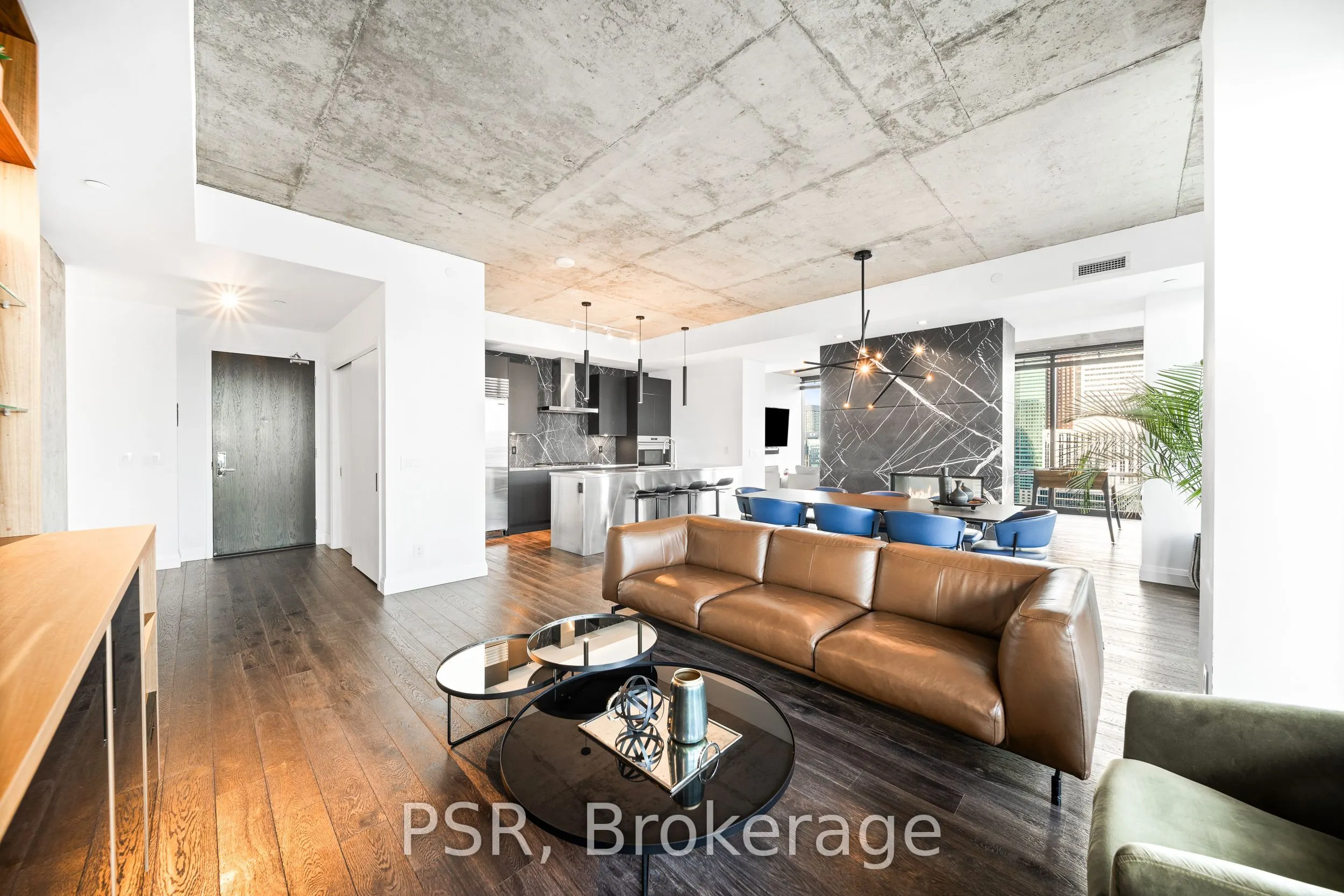 224 King Street W, #4302