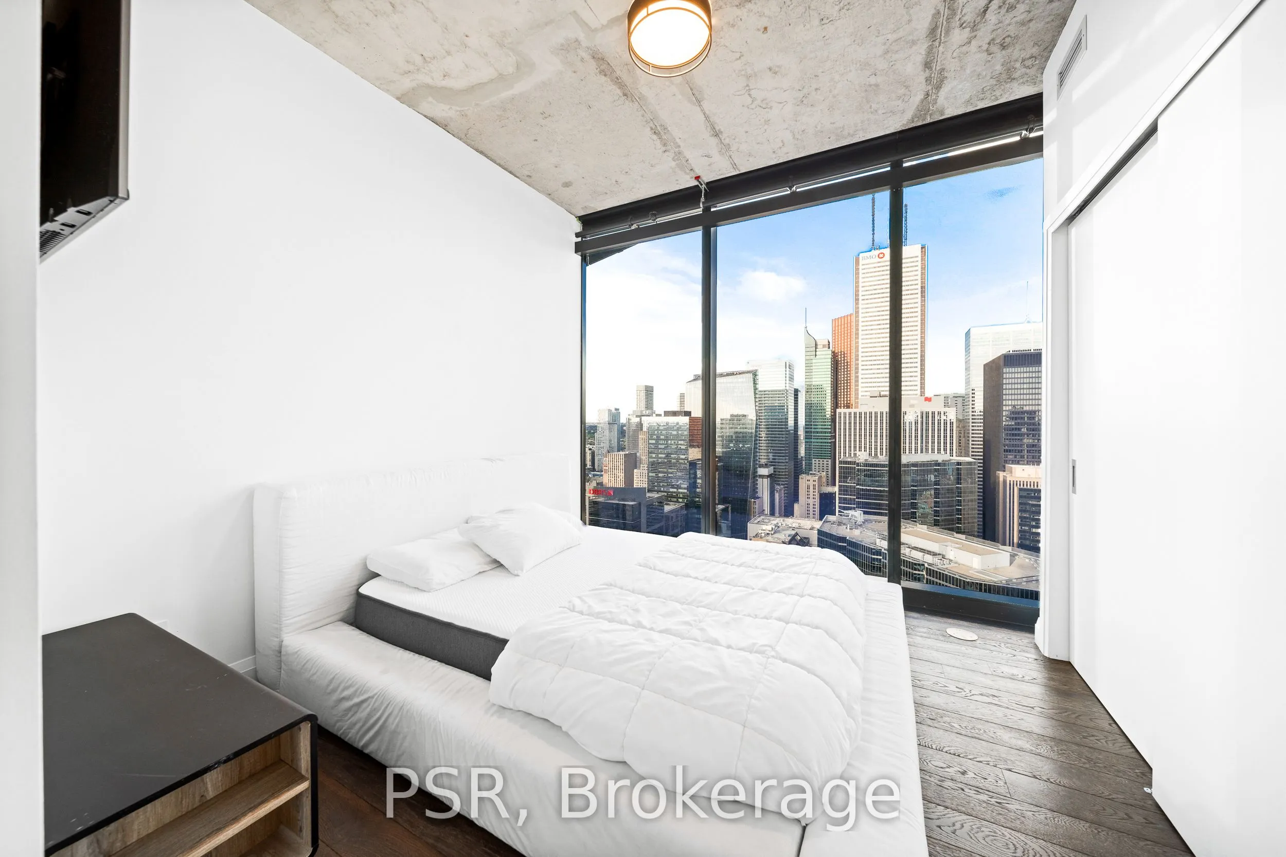 224 King Street W, #4302