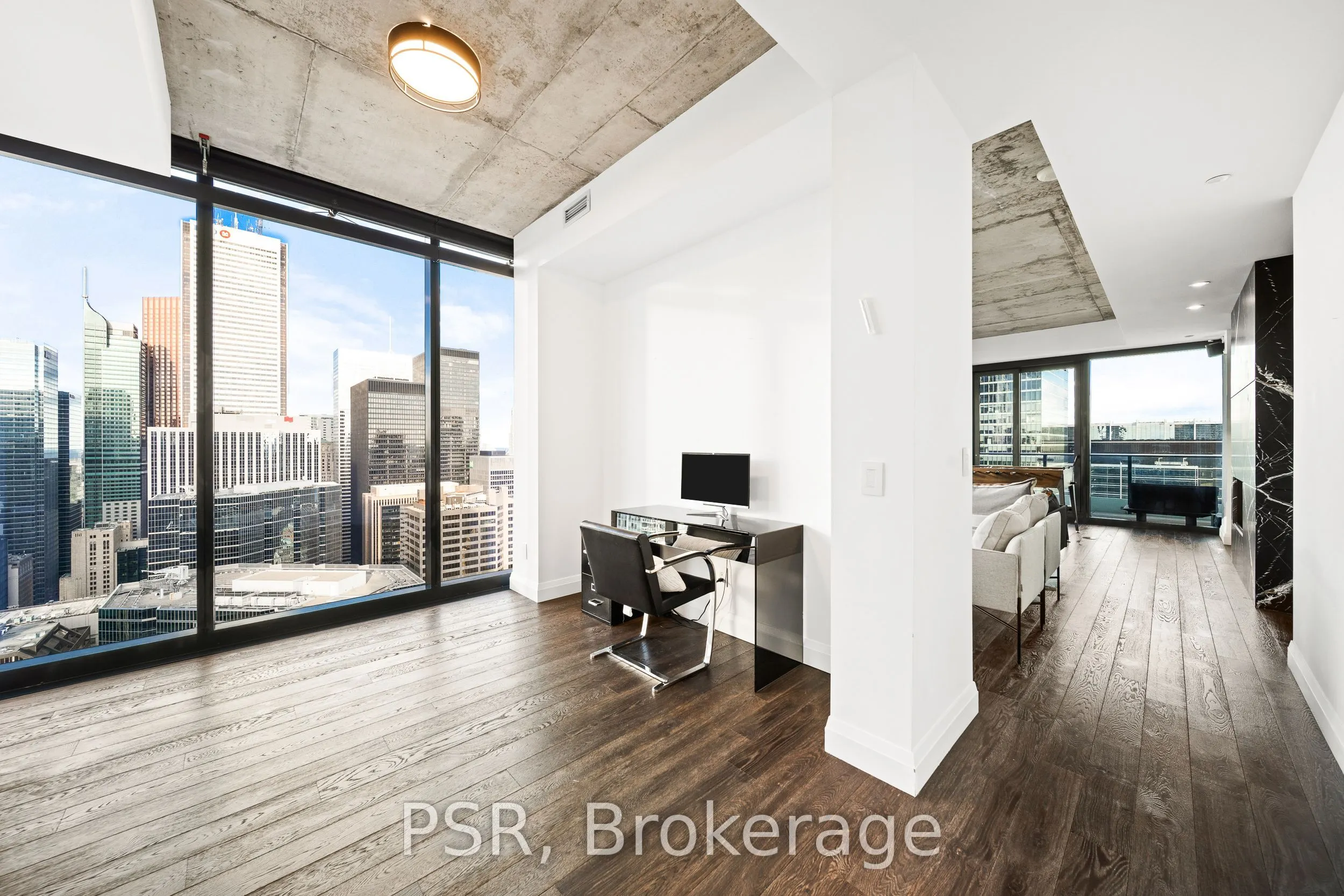 224 King Street W, #4302