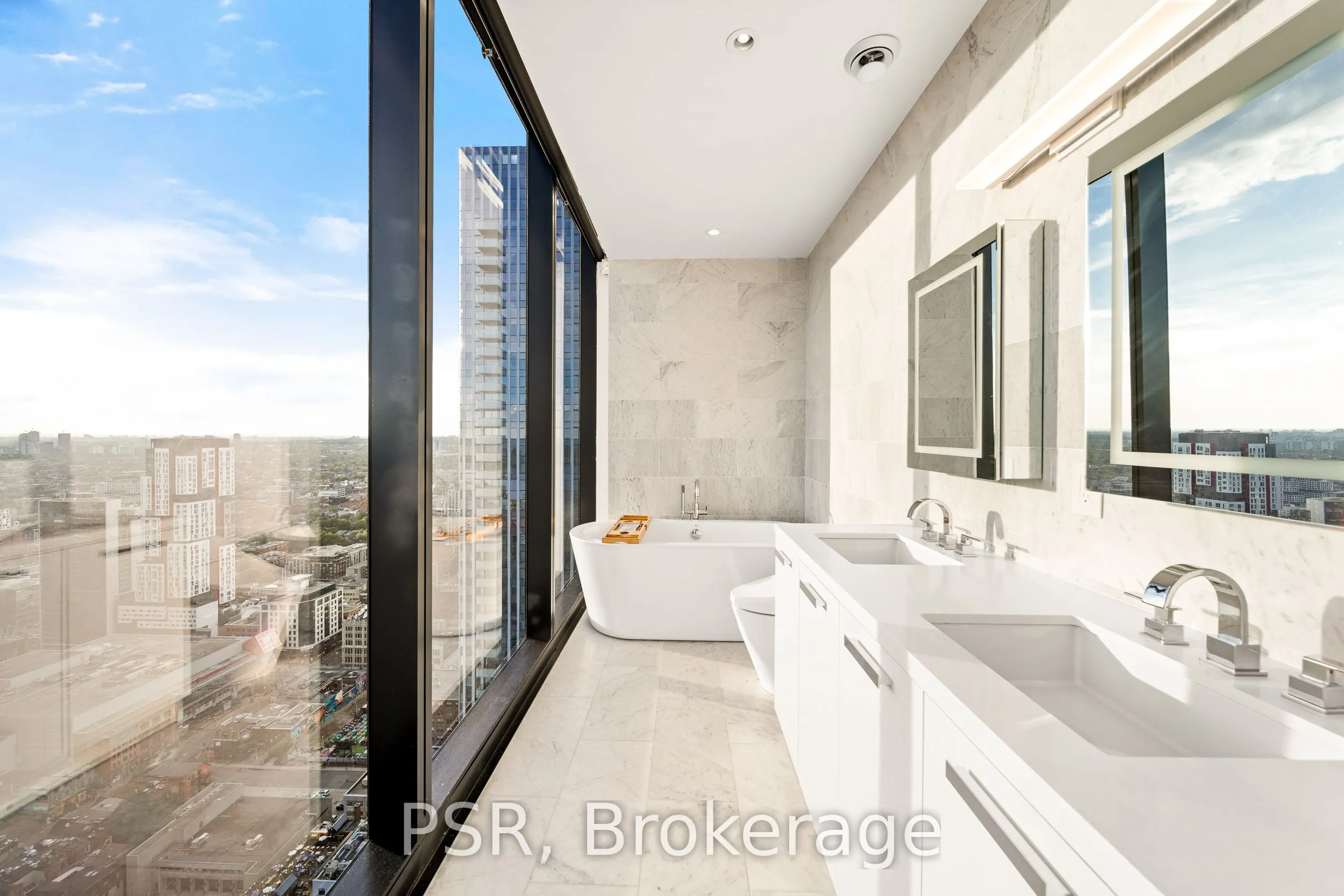 224 King Street W, #4302