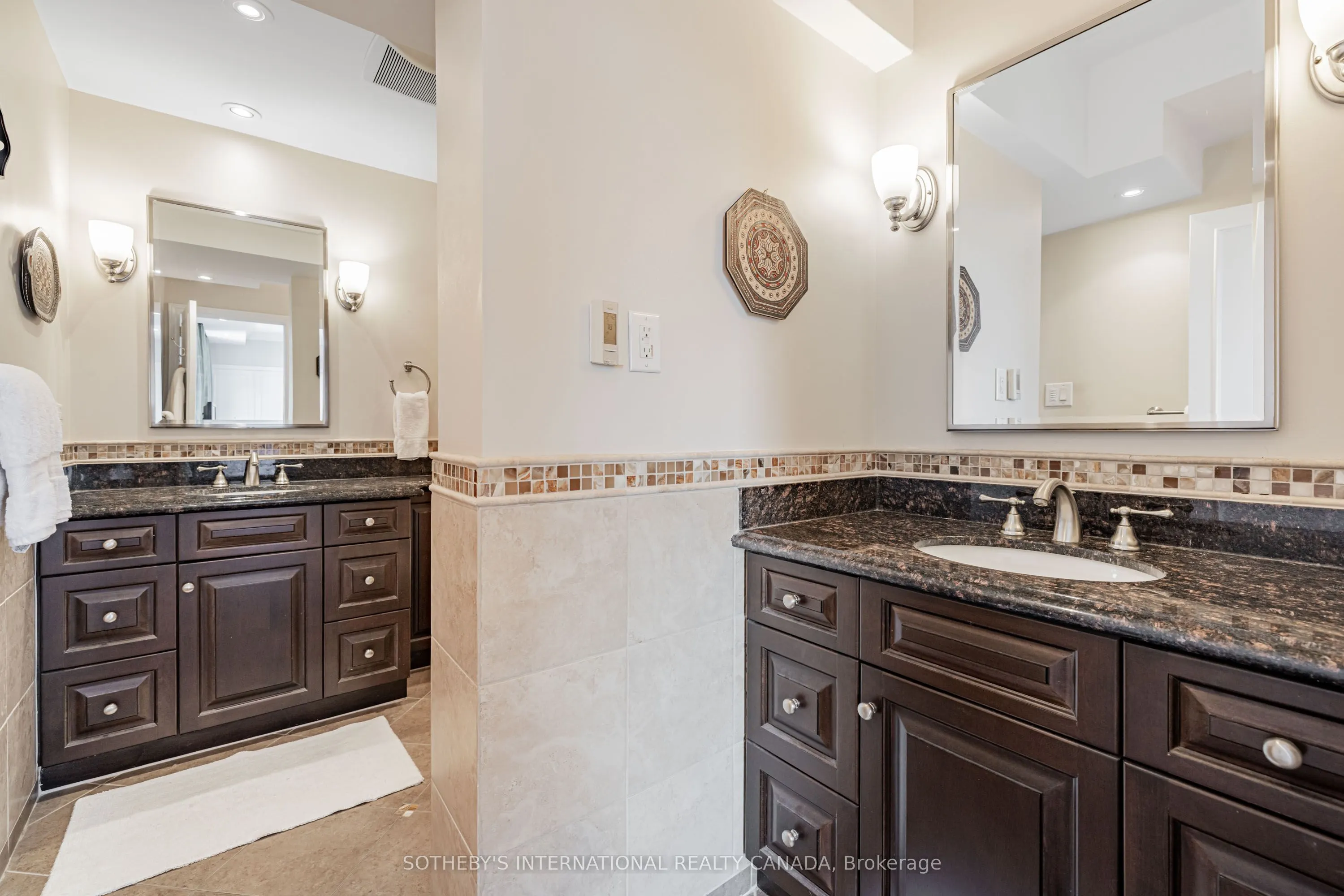 423 Avenue Road, #13