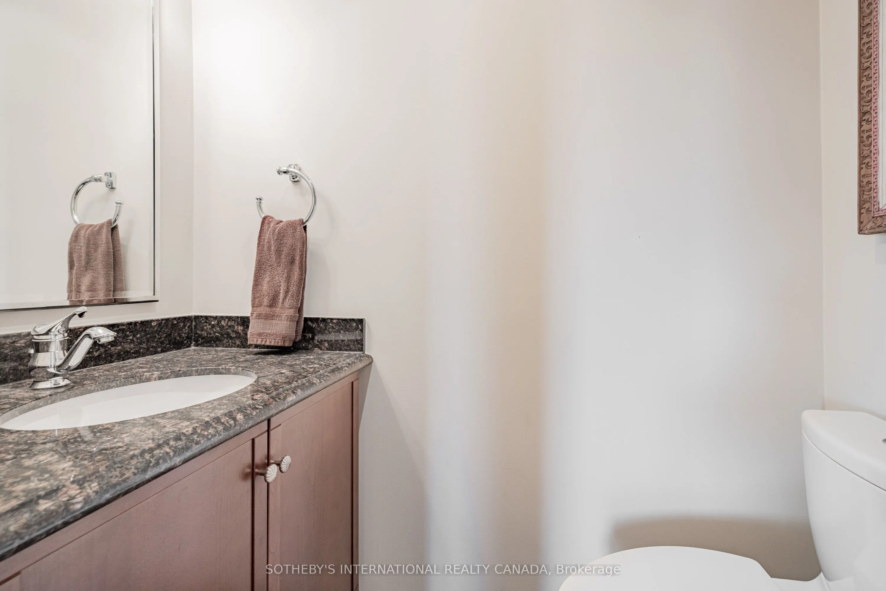 423 Avenue Road, #13