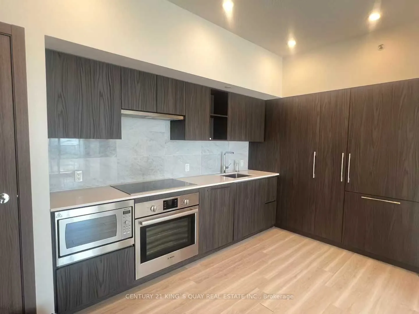 17 Bathurst Street, #3815