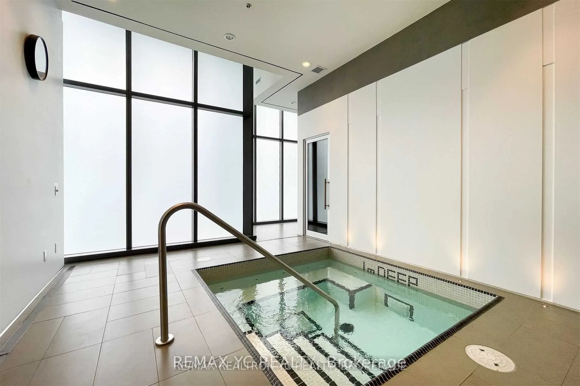 12 Bonnycastle Street, #924