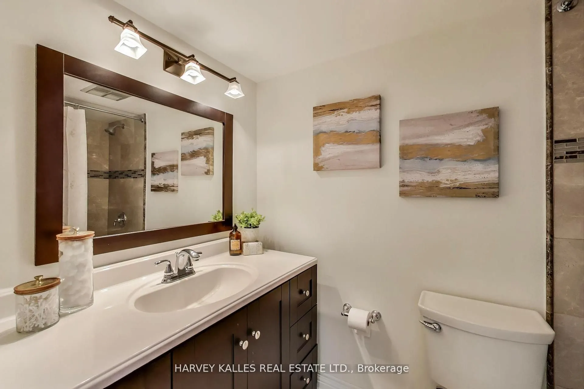 55 Skymark Drive, #902