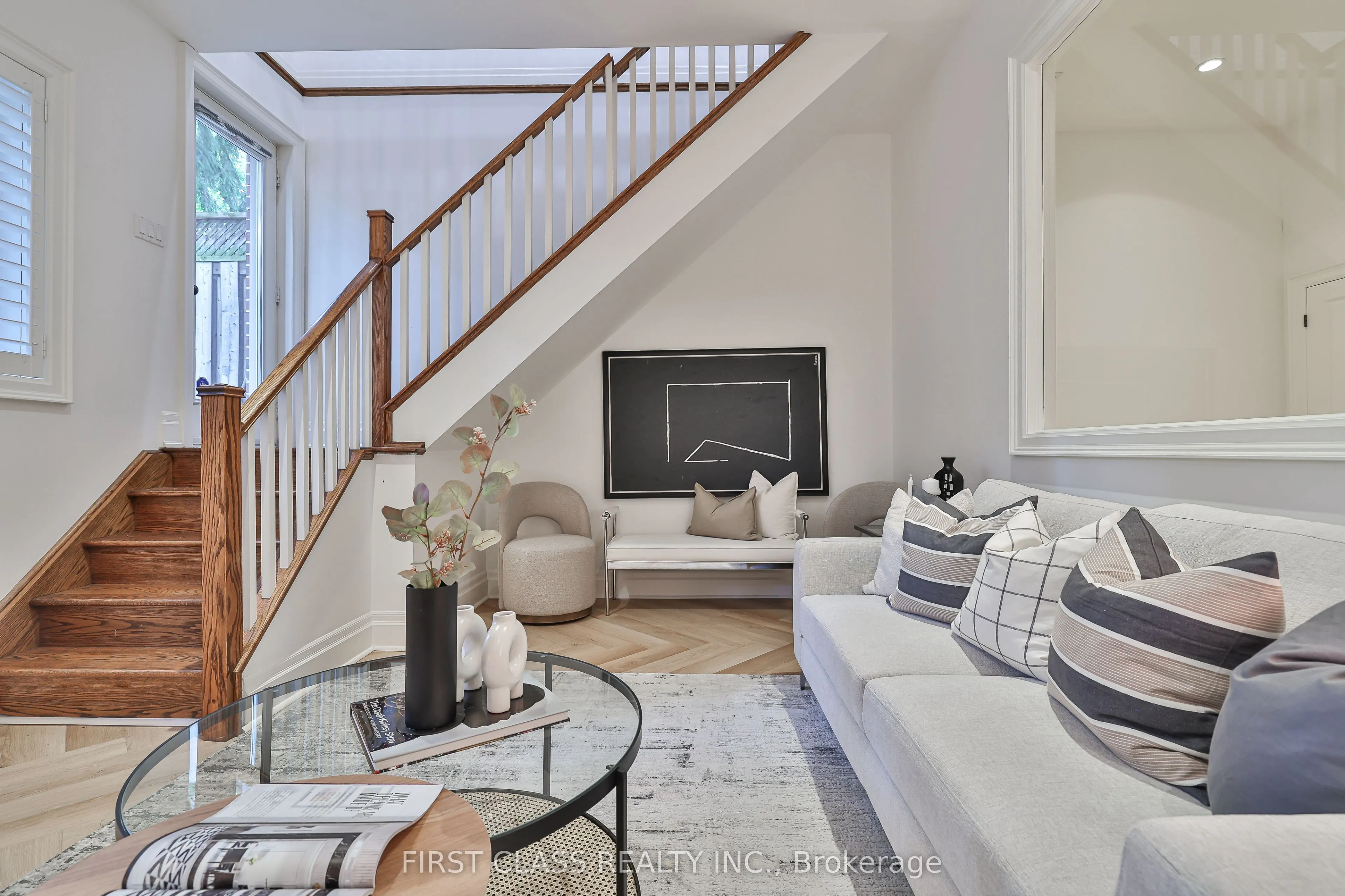 136 Bowood Avenue