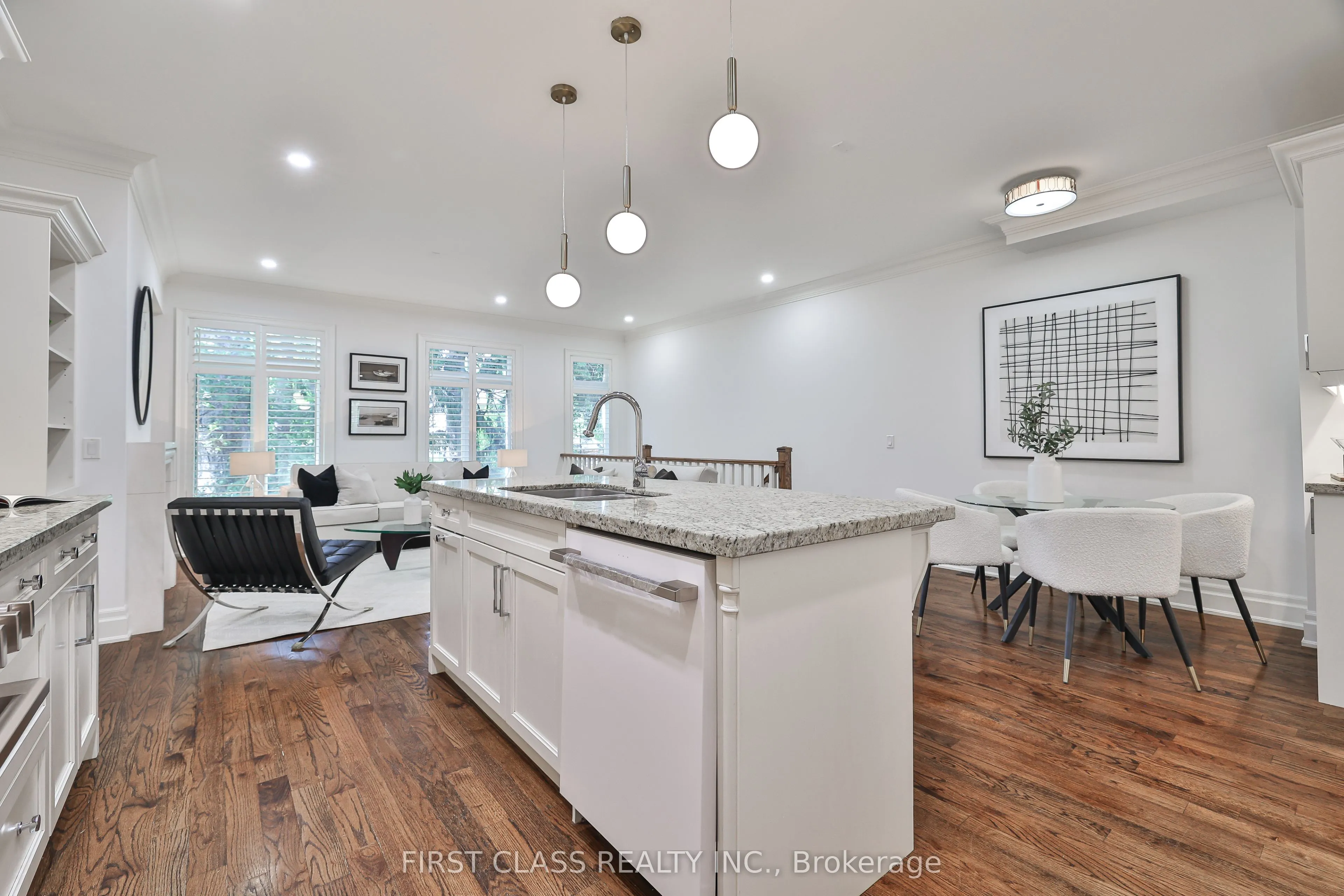 136 Bowood Avenue