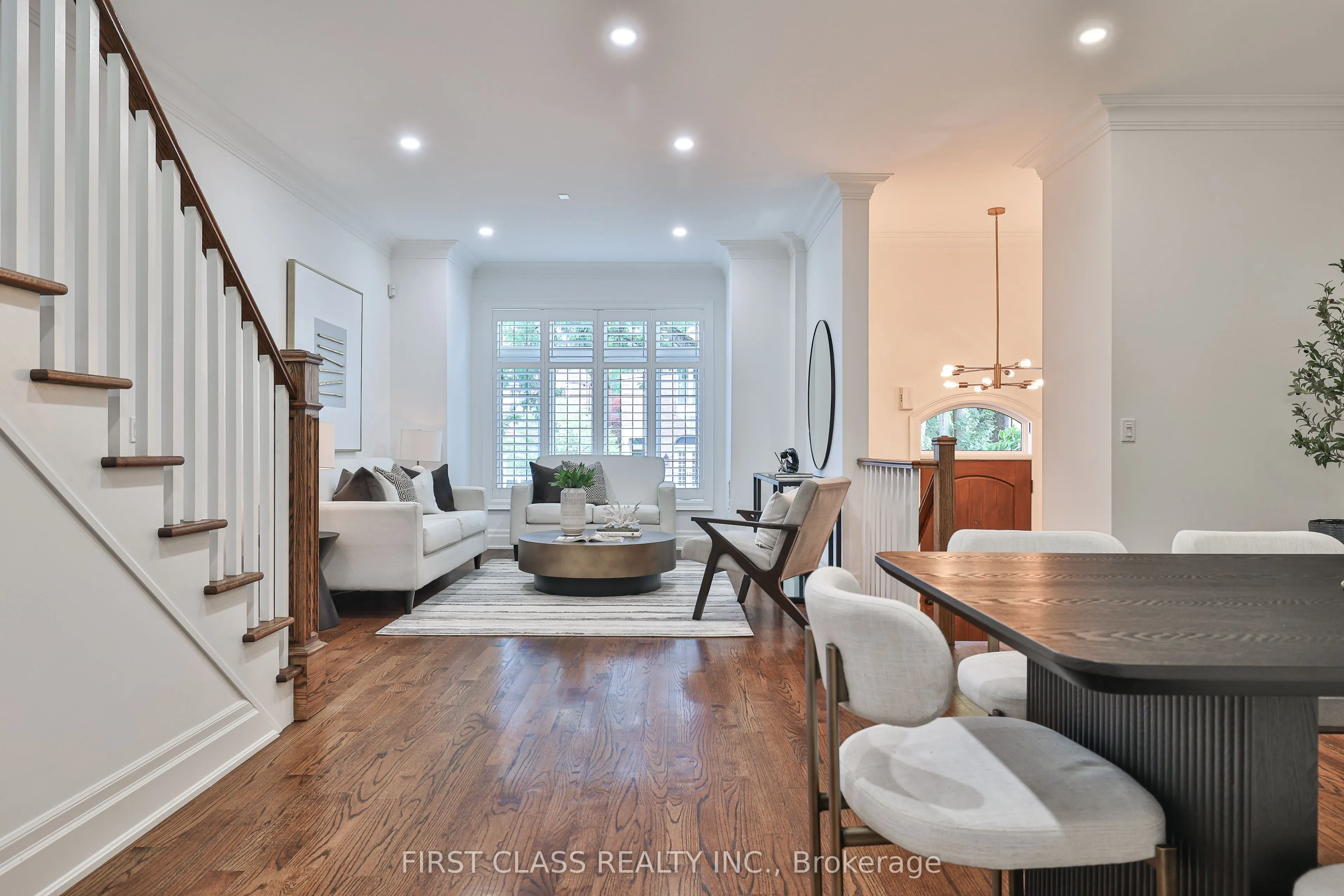 136 Bowood Avenue