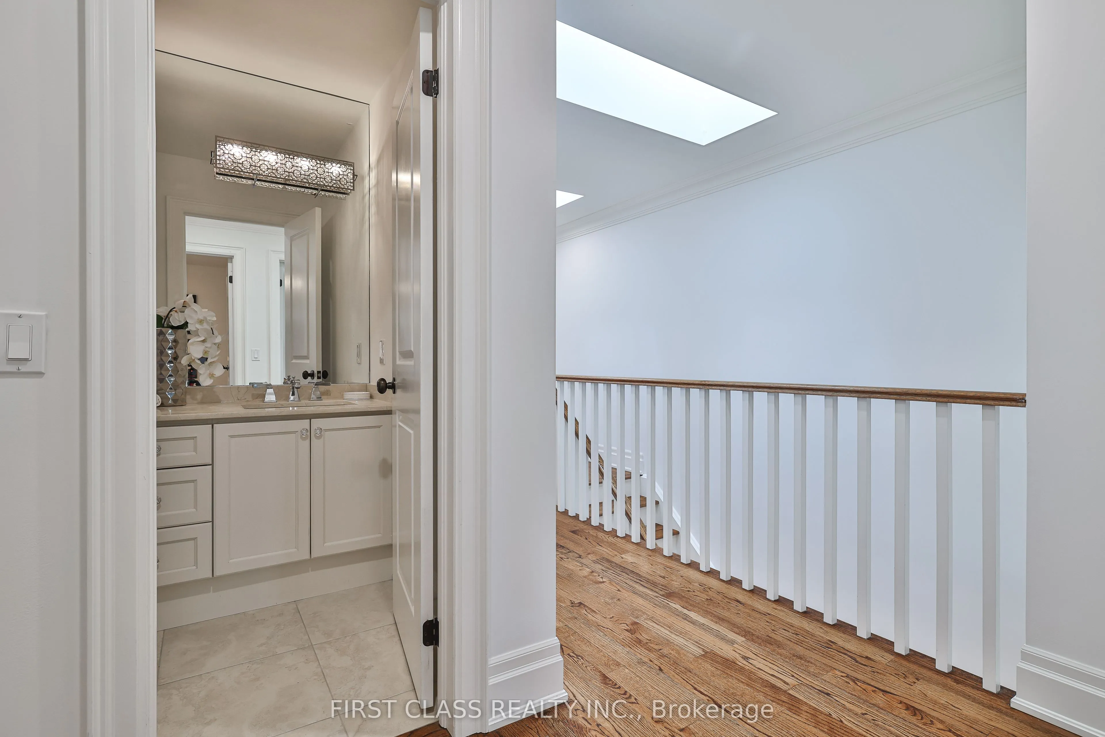 136 Bowood Avenue