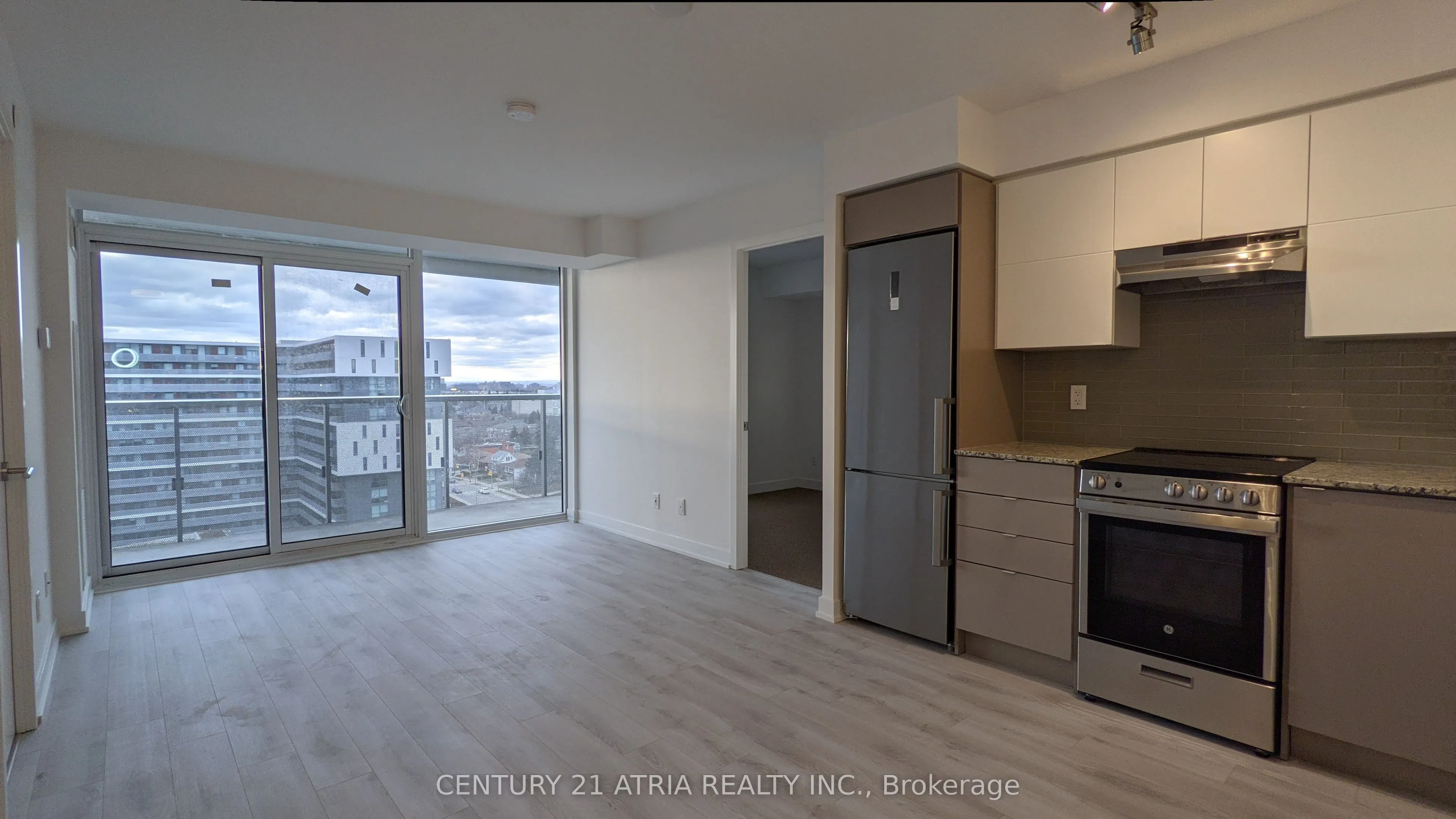 120 Varna Drive W, #1318