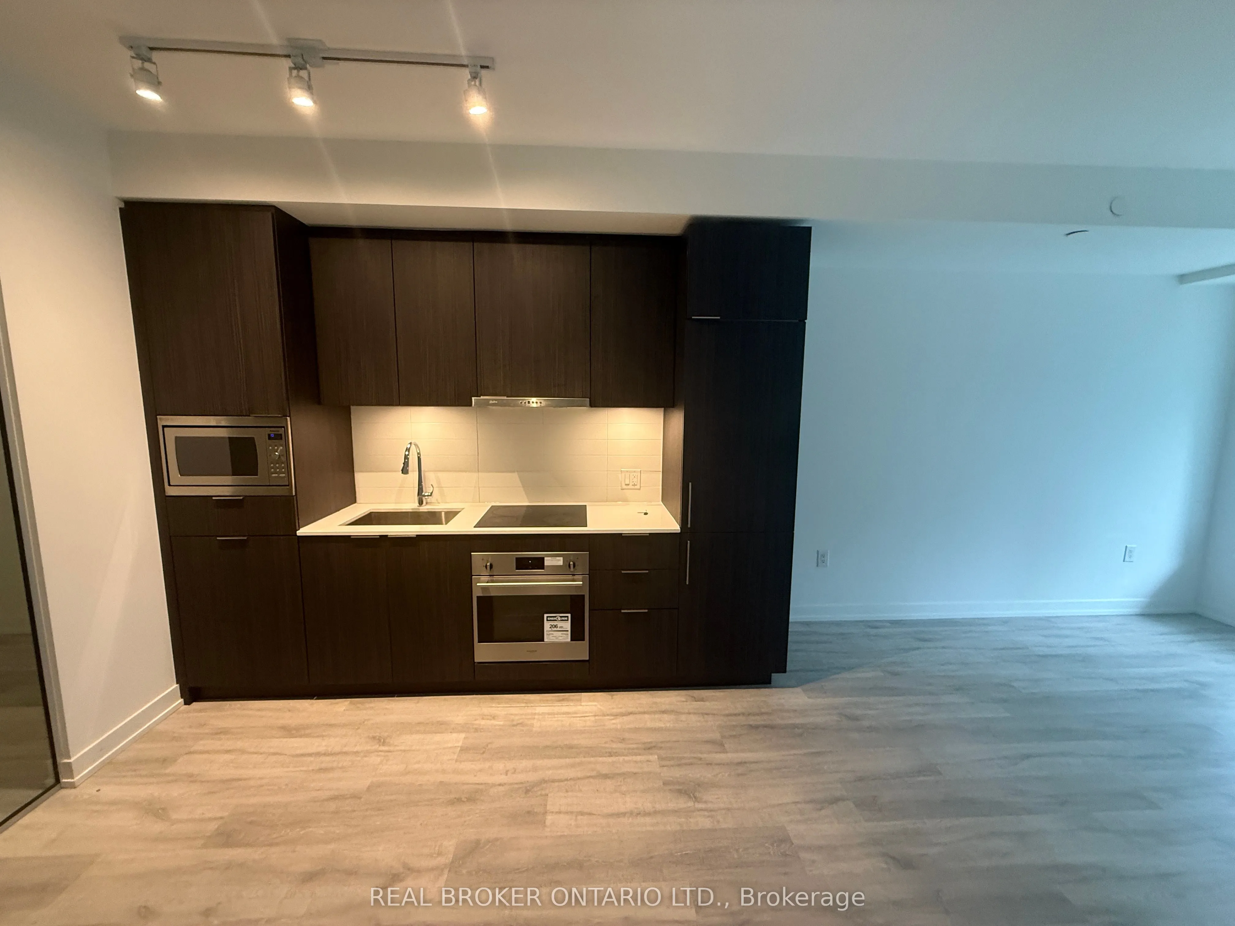 8 Olympic Garden Drive, #404