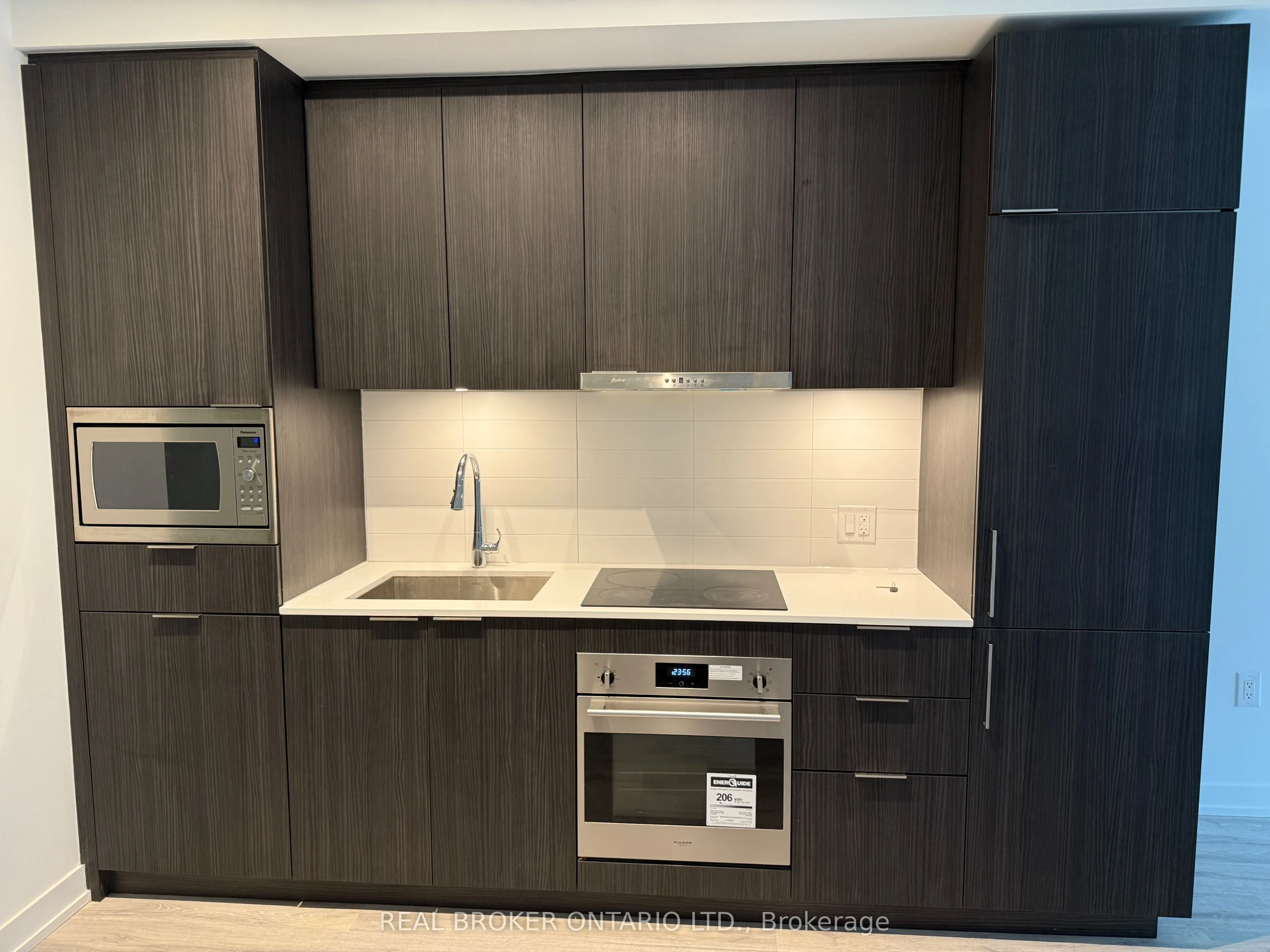 8 Olympic Garden Drive, #404