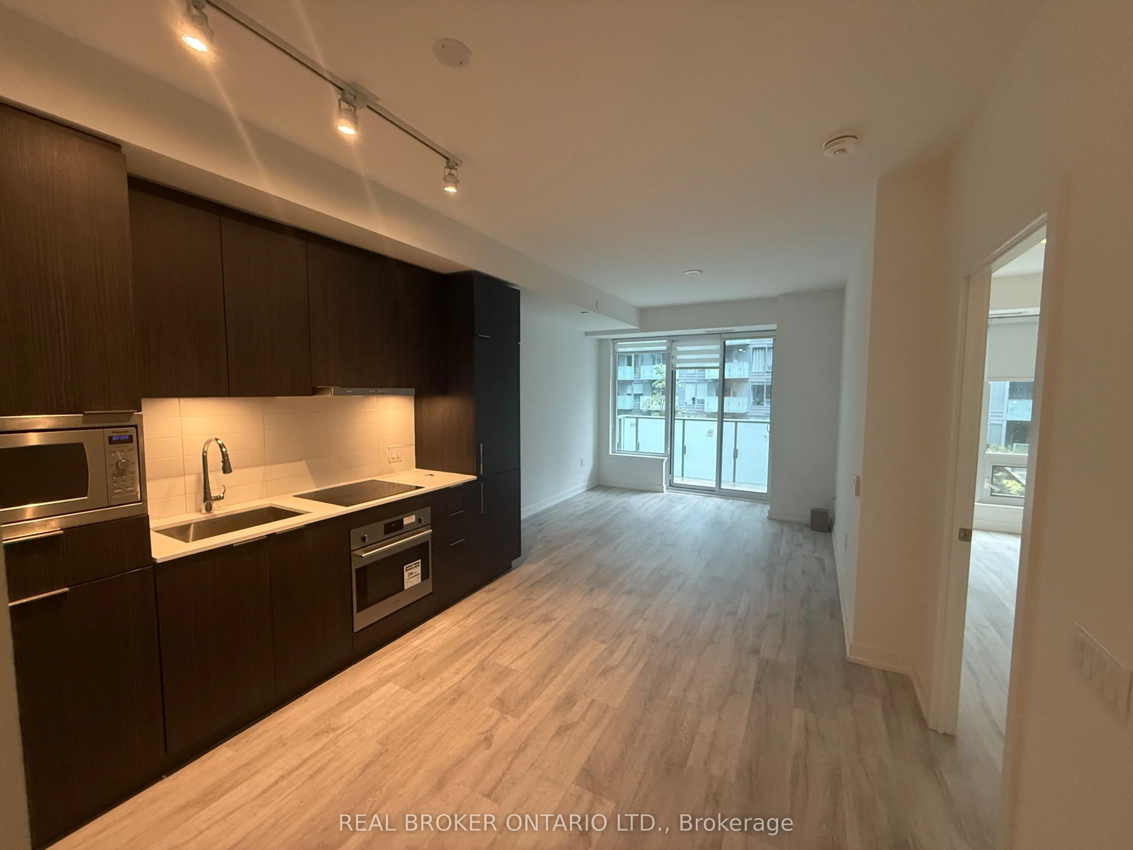 8 Olympic Garden Drive, #404
