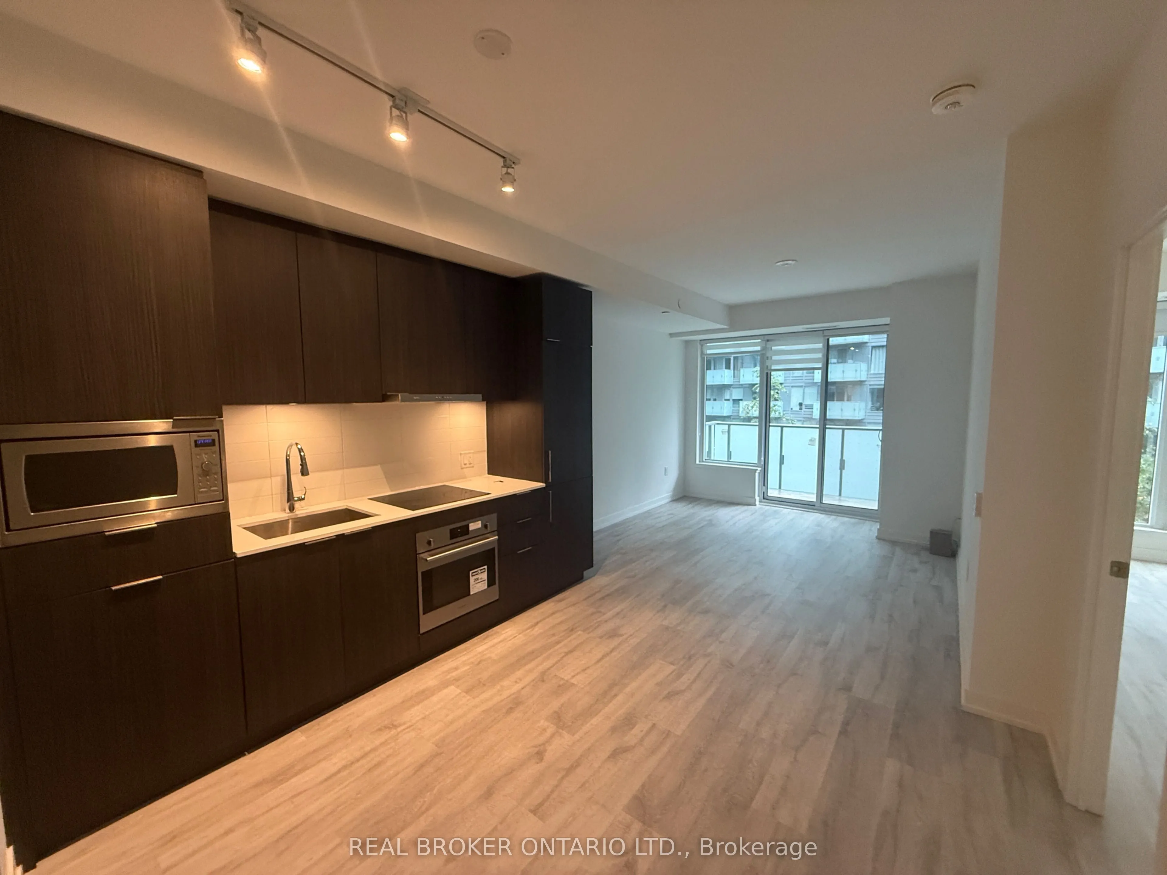 8 Olympic Garden Drive, #404