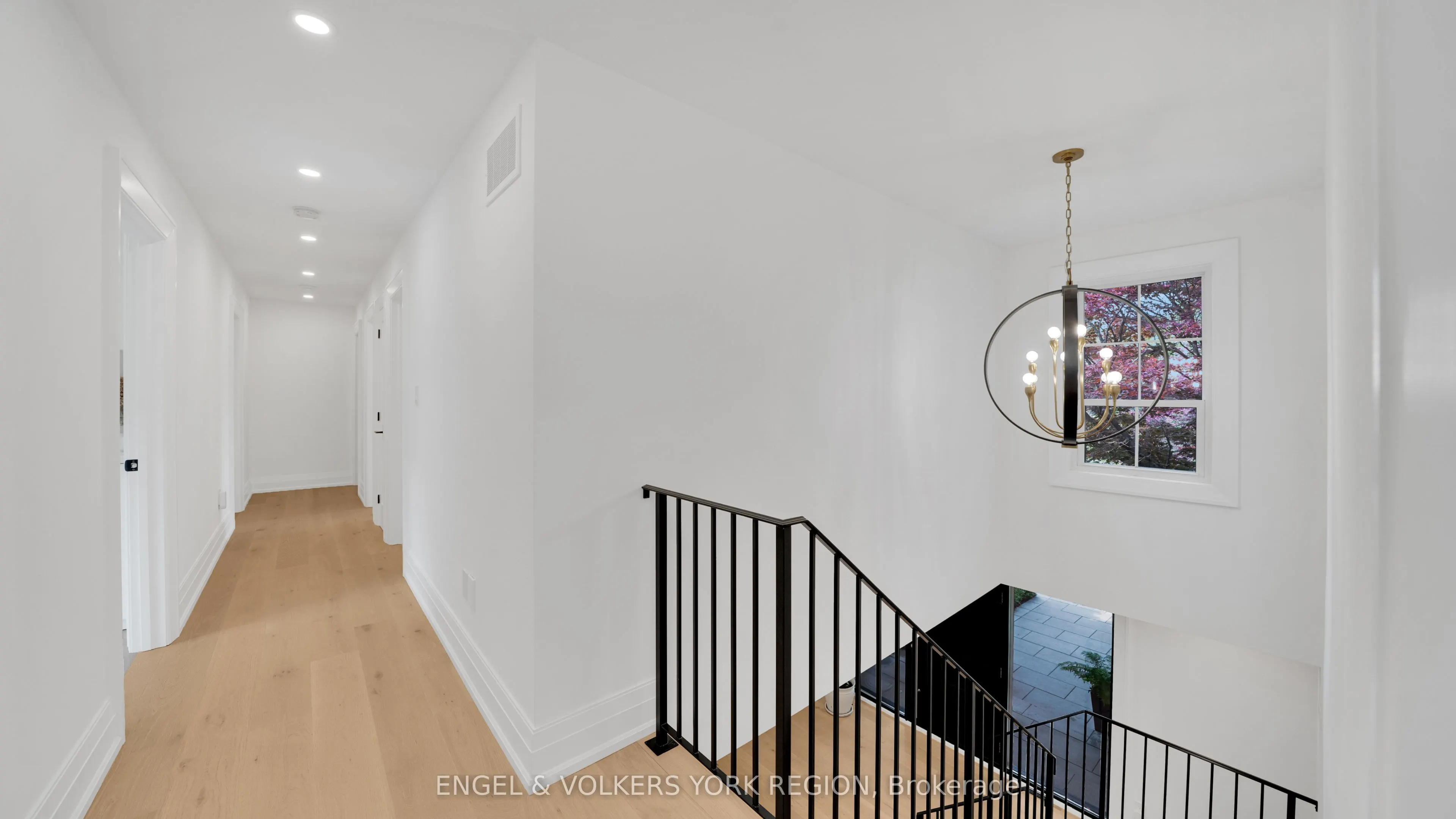 15 Silvergrove Road