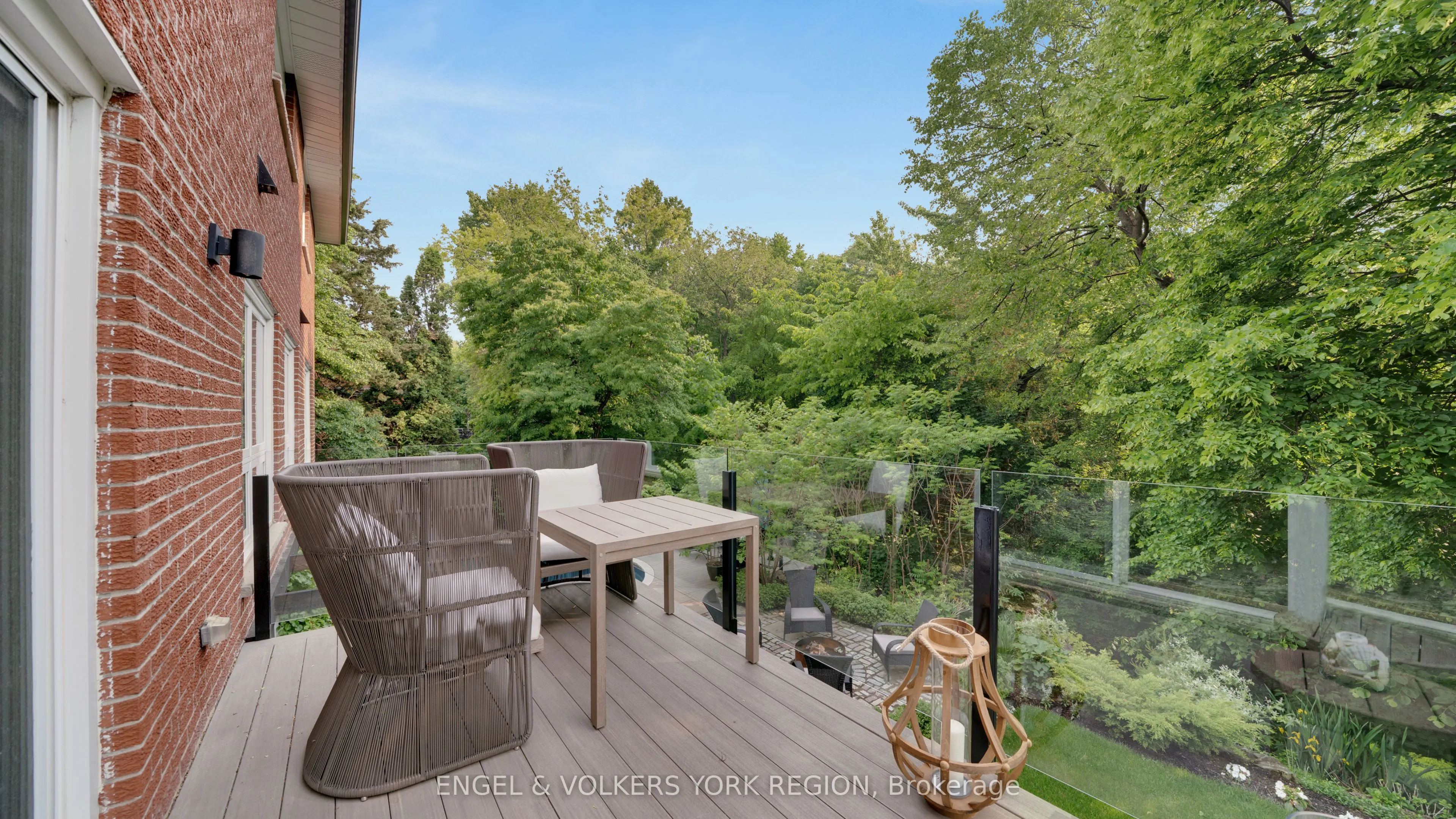 15 Silvergrove Road