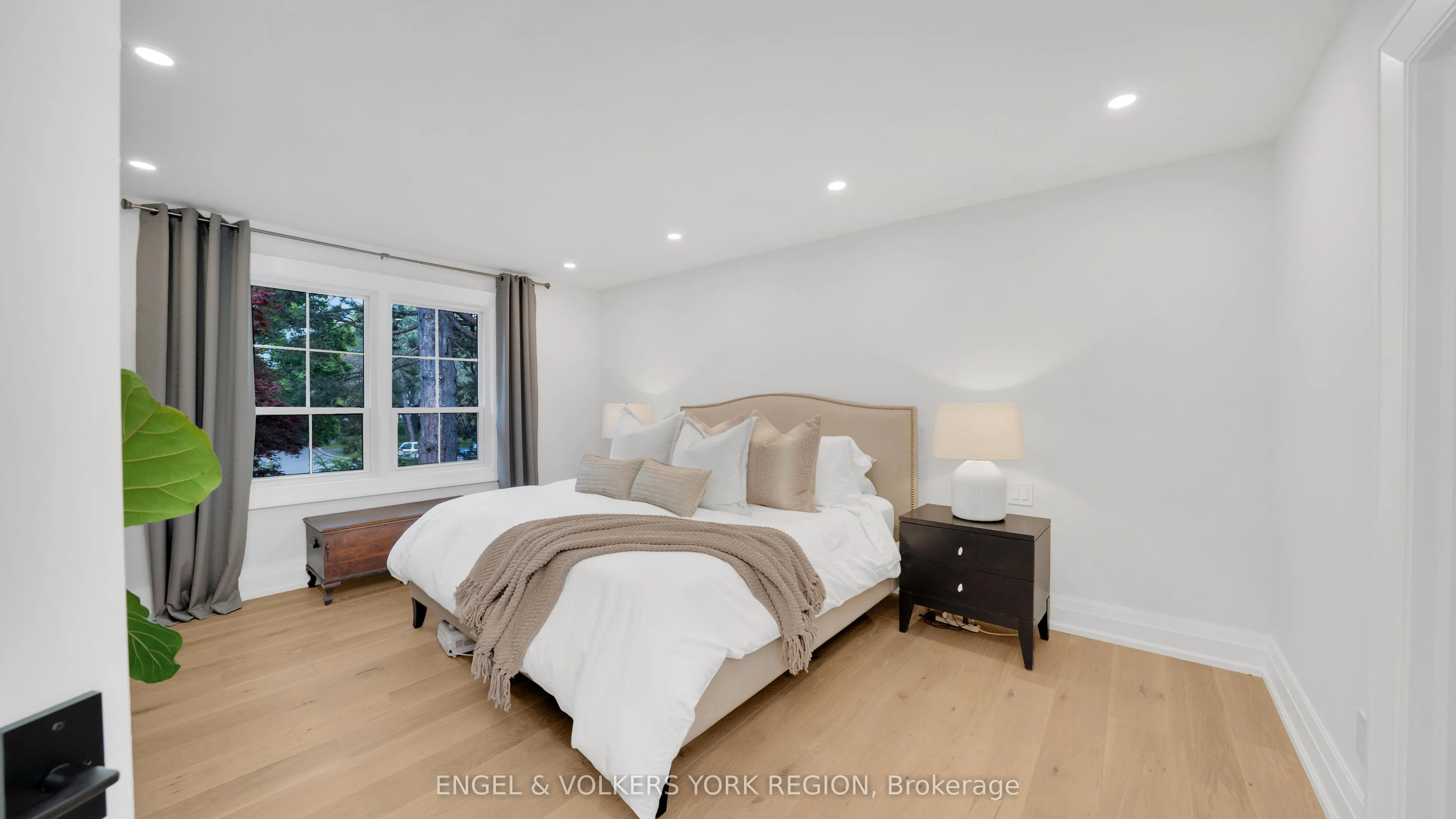 15 Silvergrove Road