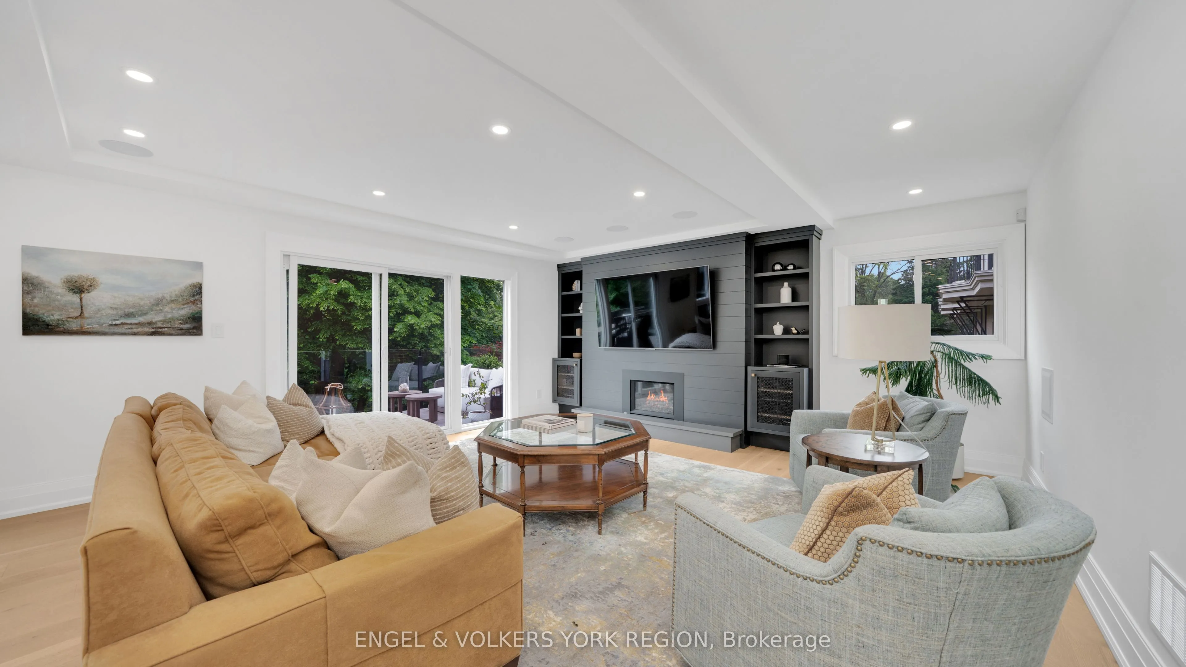 15 Silvergrove Road