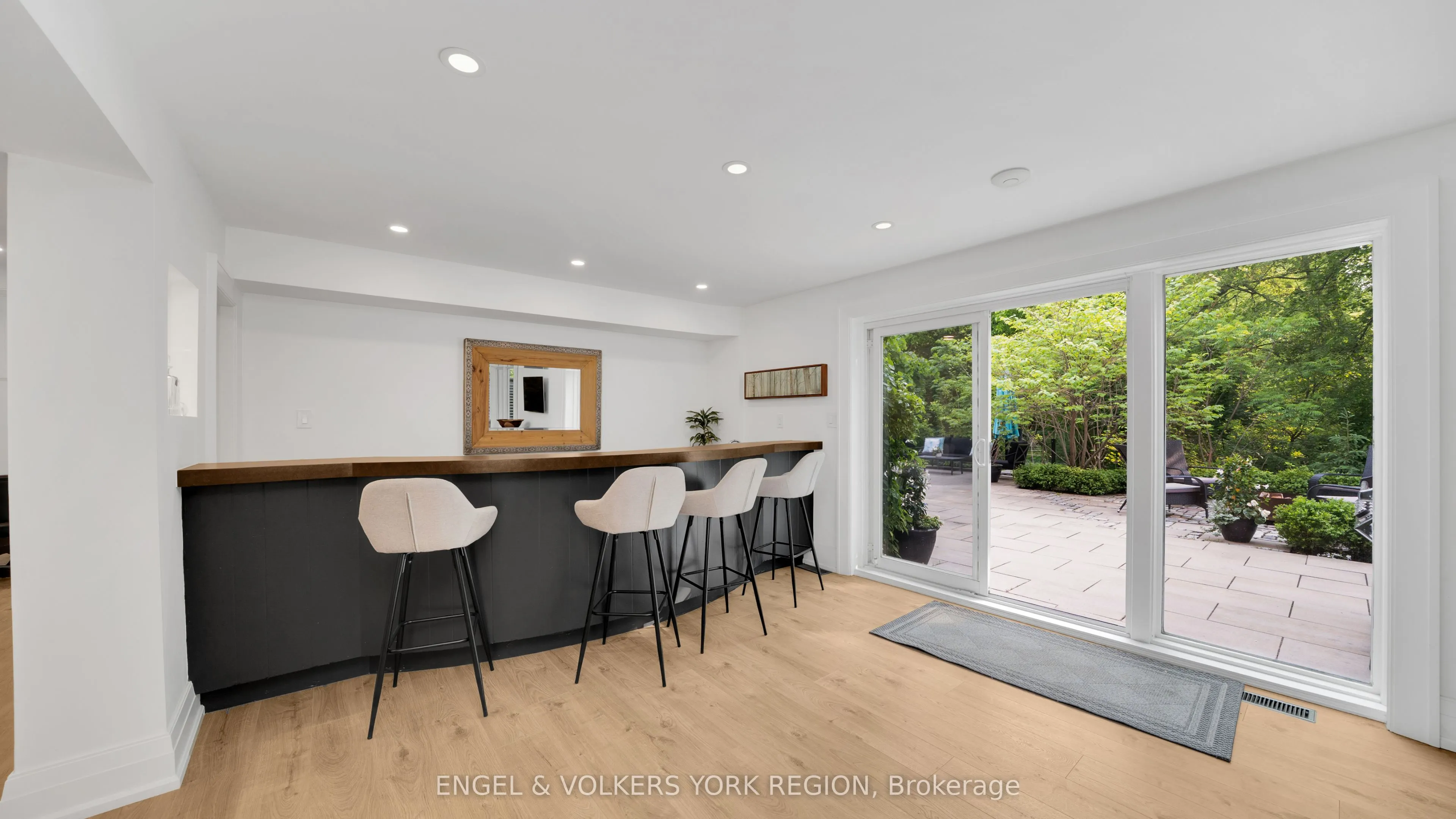 15 Silvergrove Road