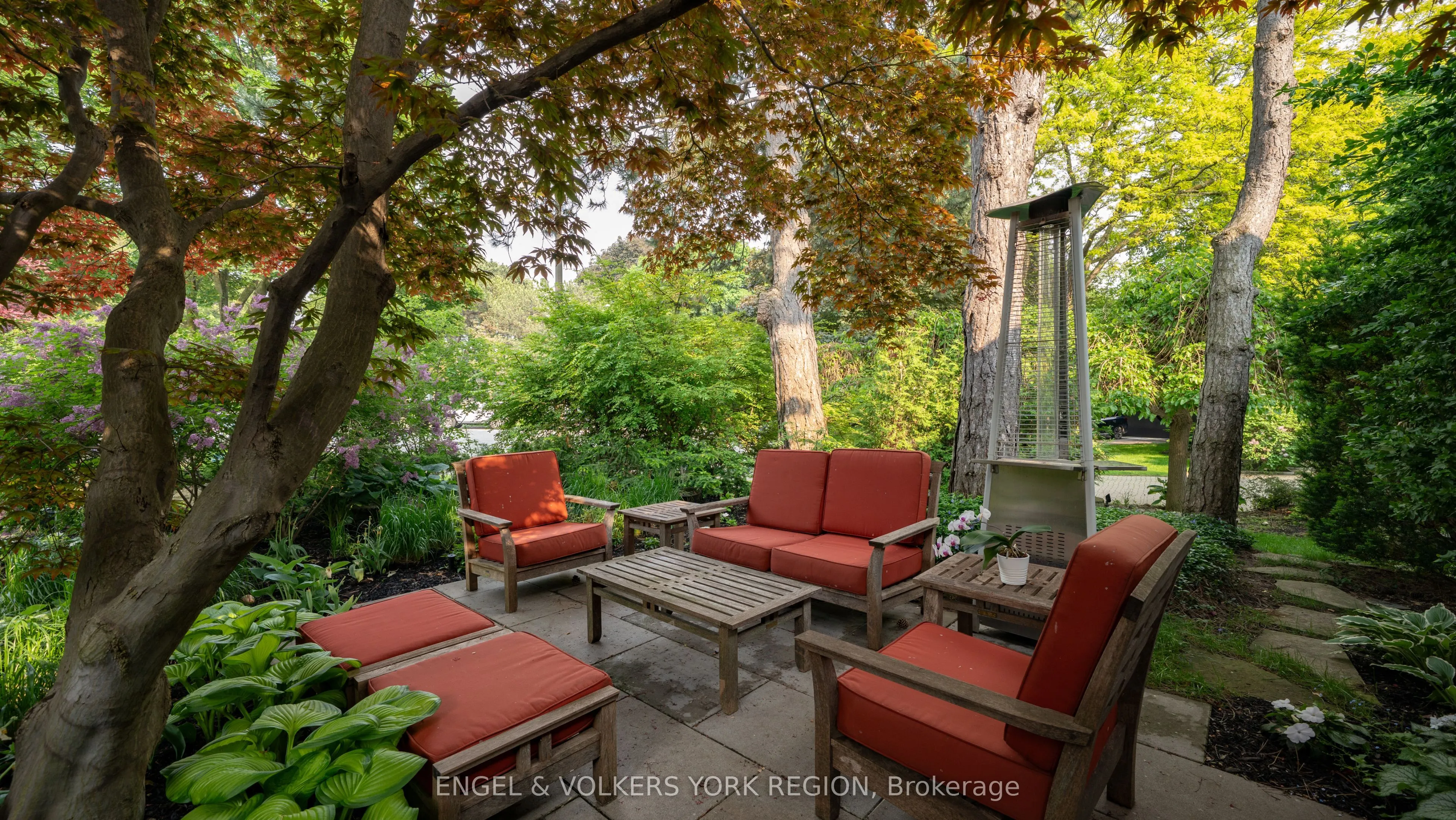 15 Silvergrove Road