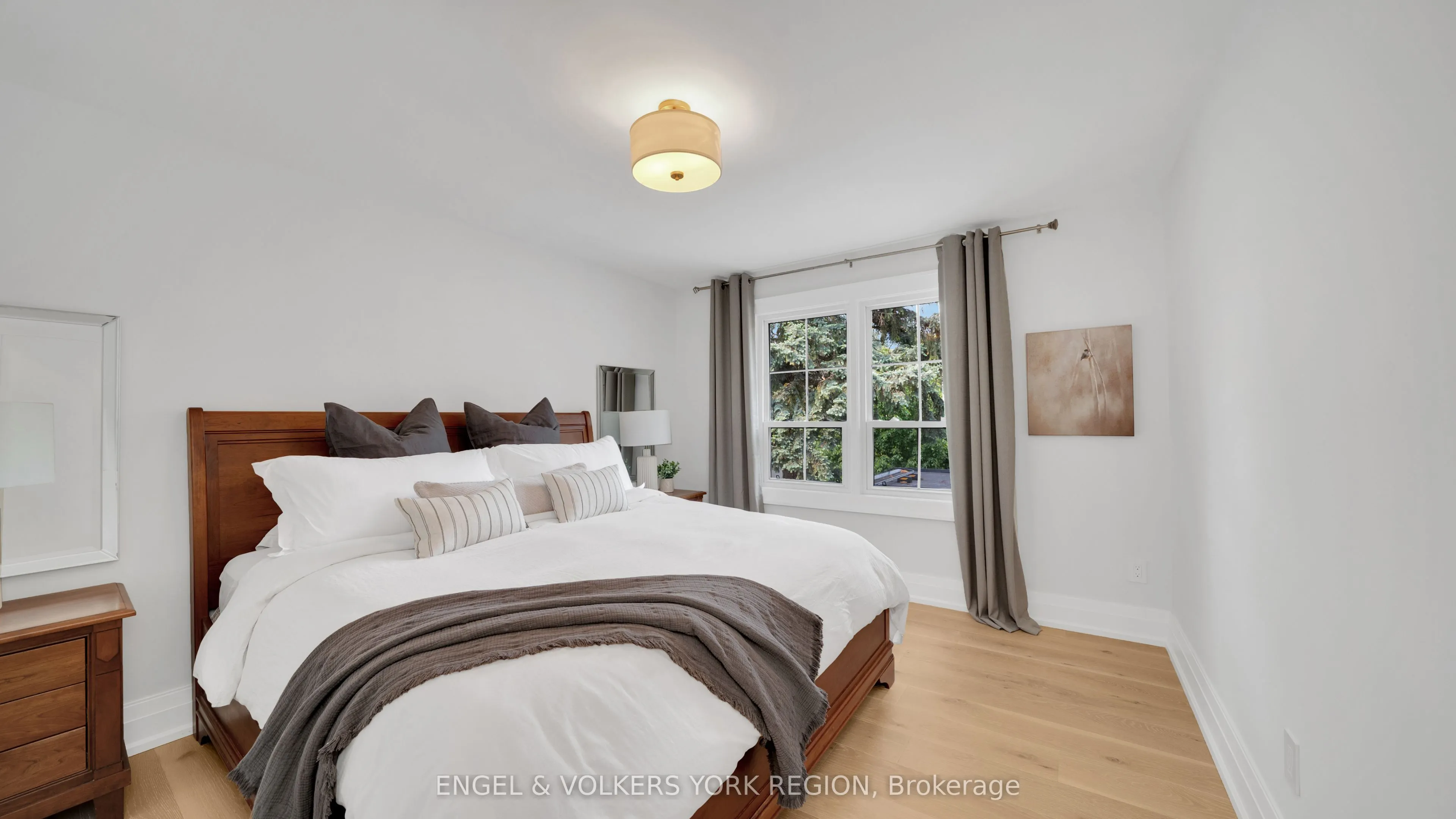 15 Silvergrove Road