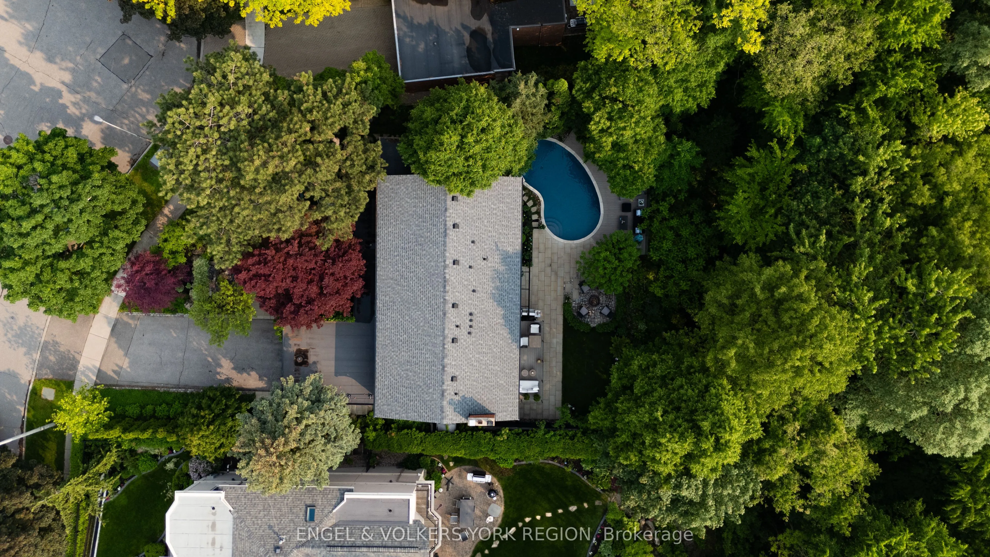 15 Silvergrove Road