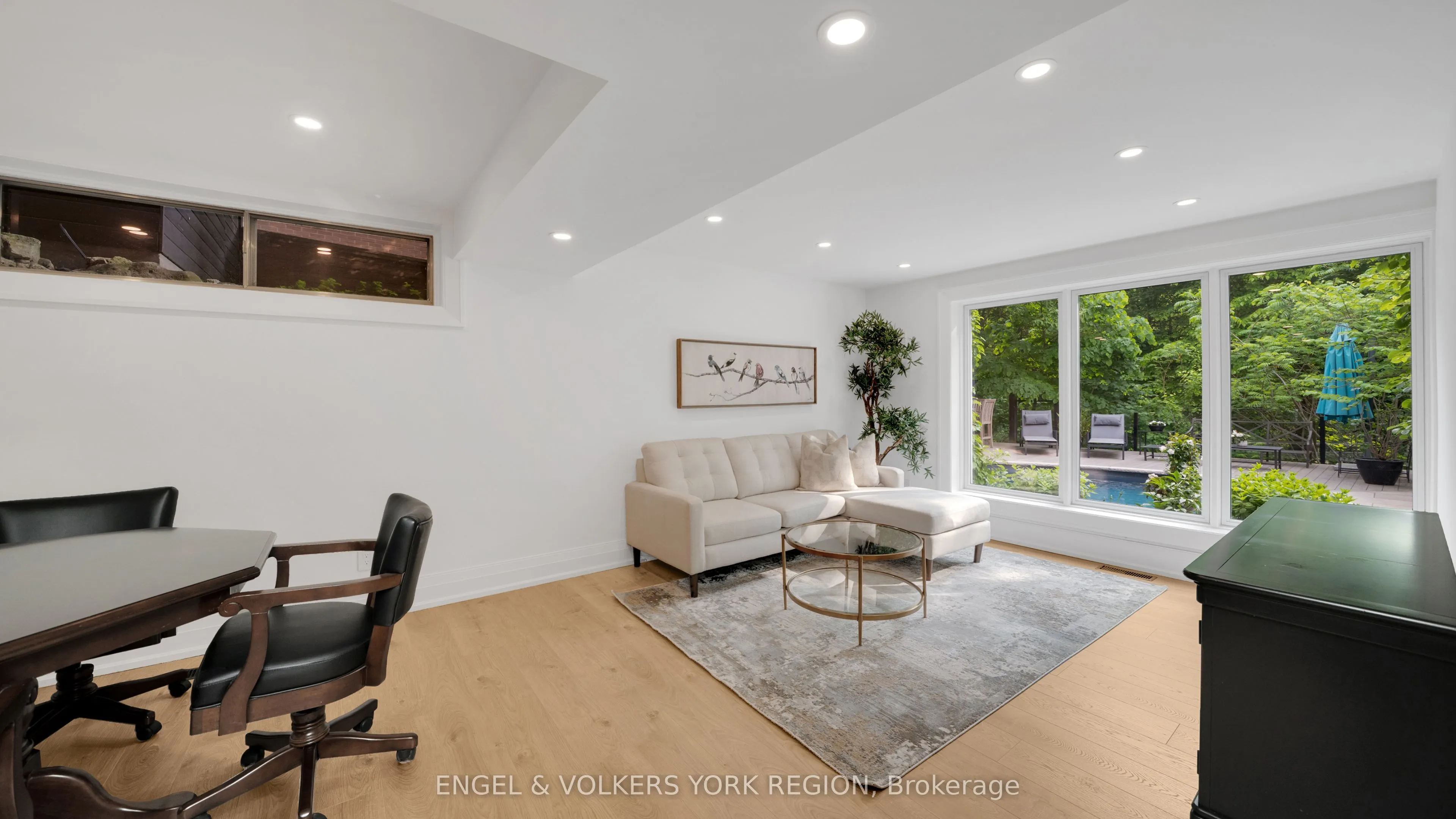 15 Silvergrove Road