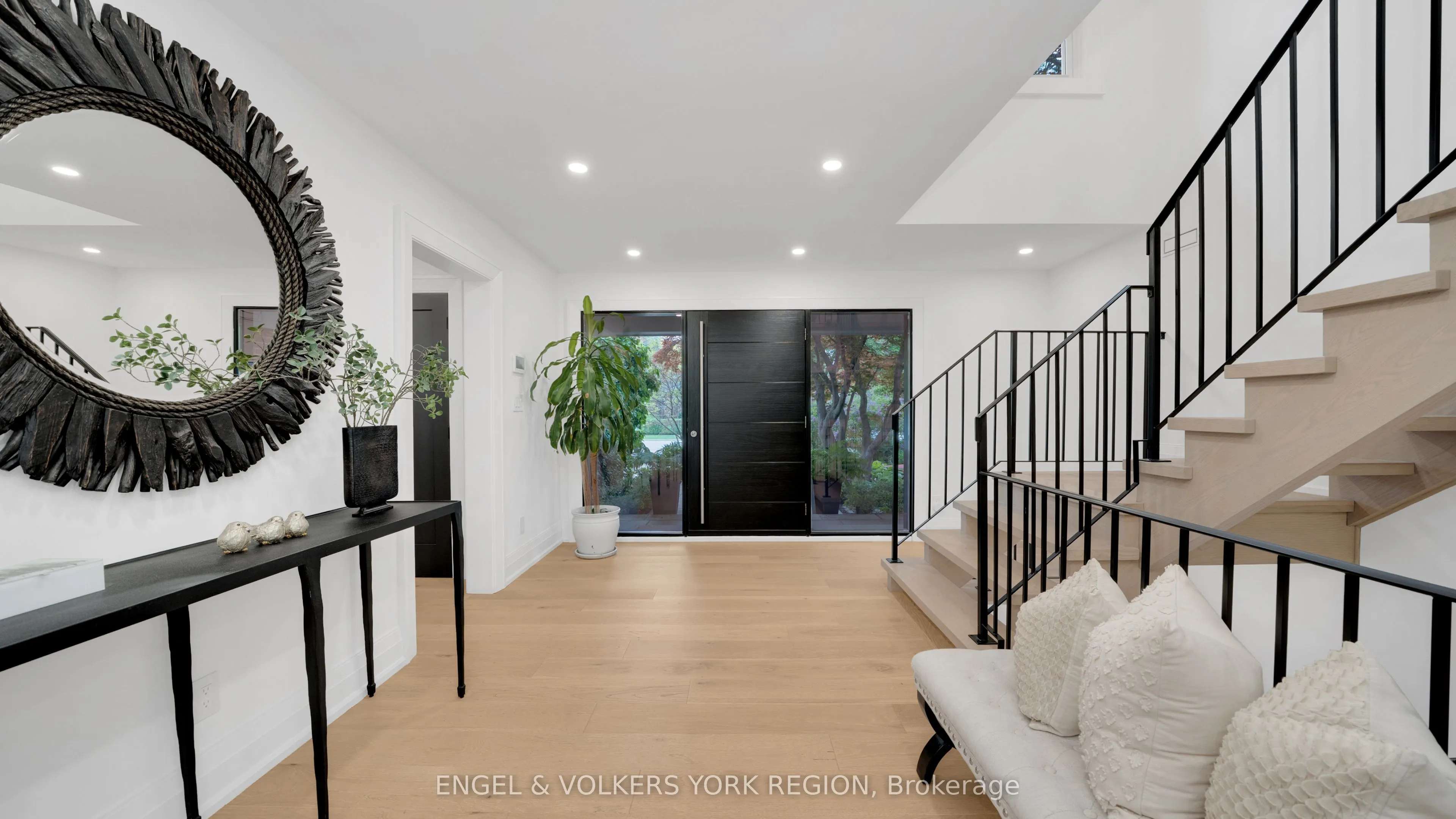 15 Silvergrove Road