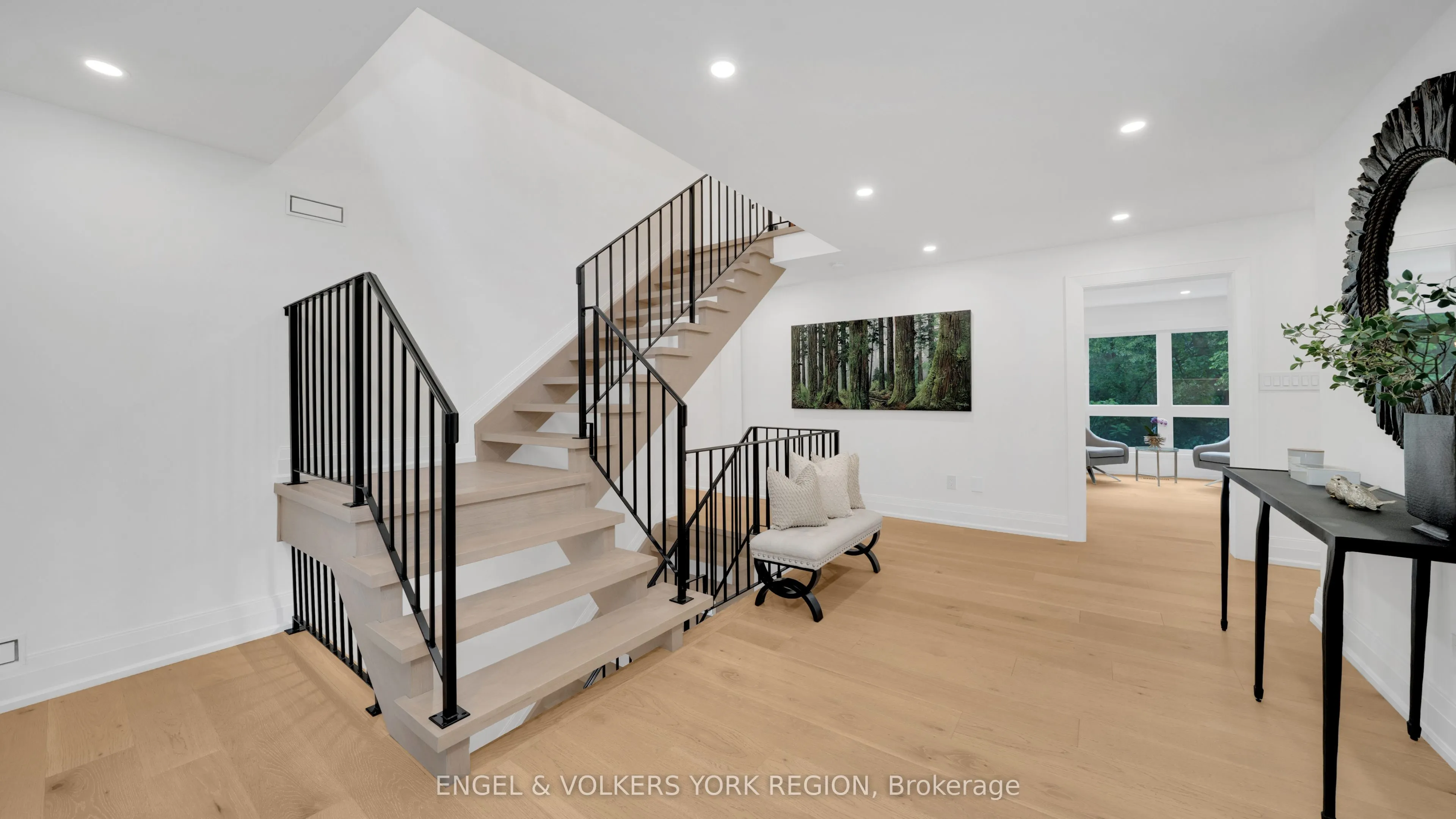 15 Silvergrove Road