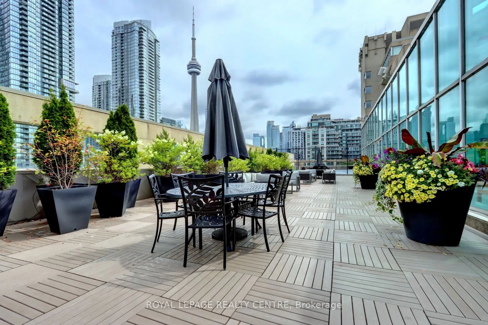 480 Queens Quay W, #401W