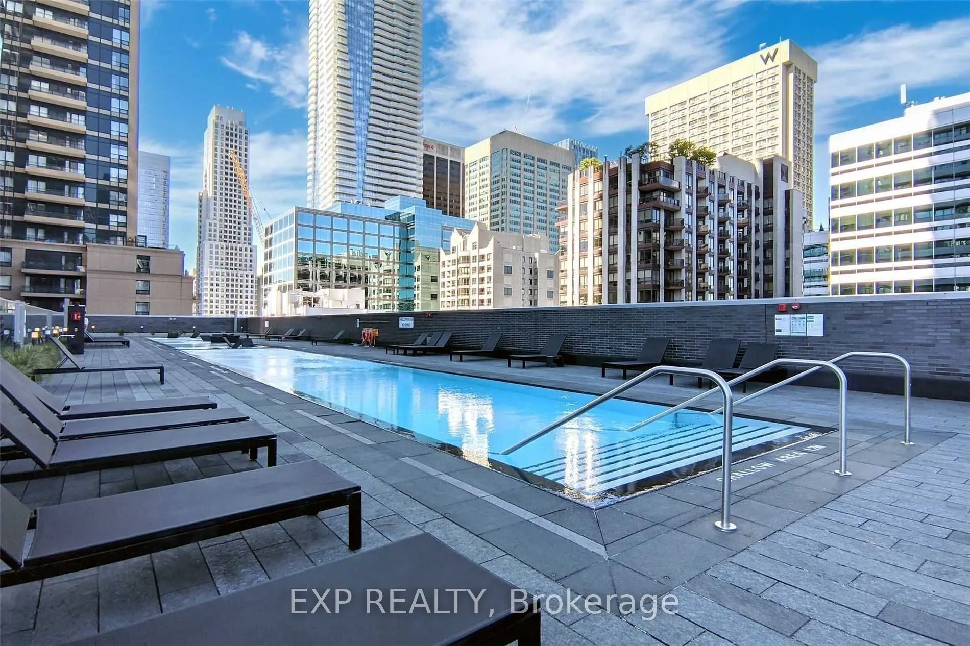 50 Charles Street E, #3802