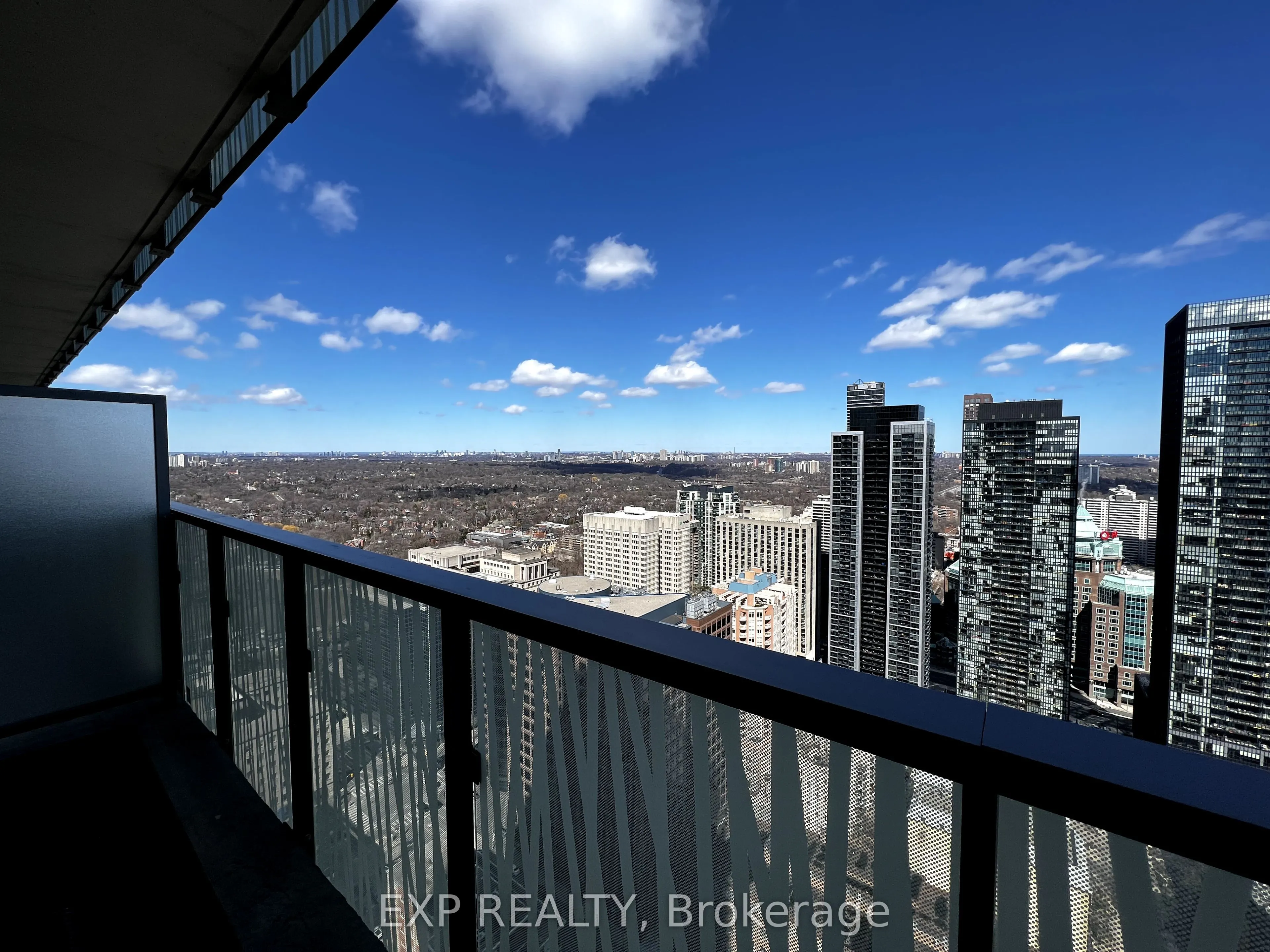 50 Charles Street E, #3802