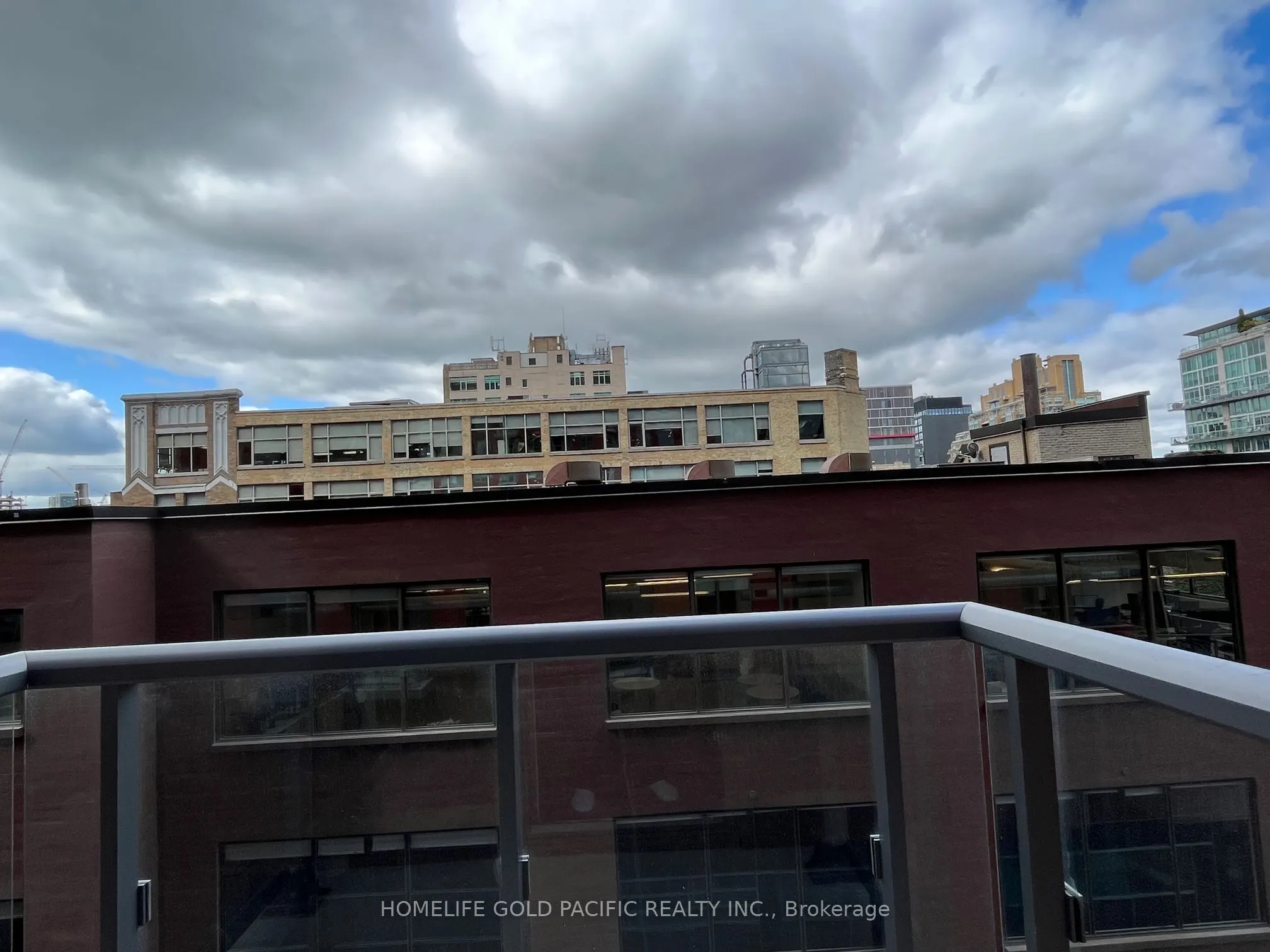 108 Peter Street, #622