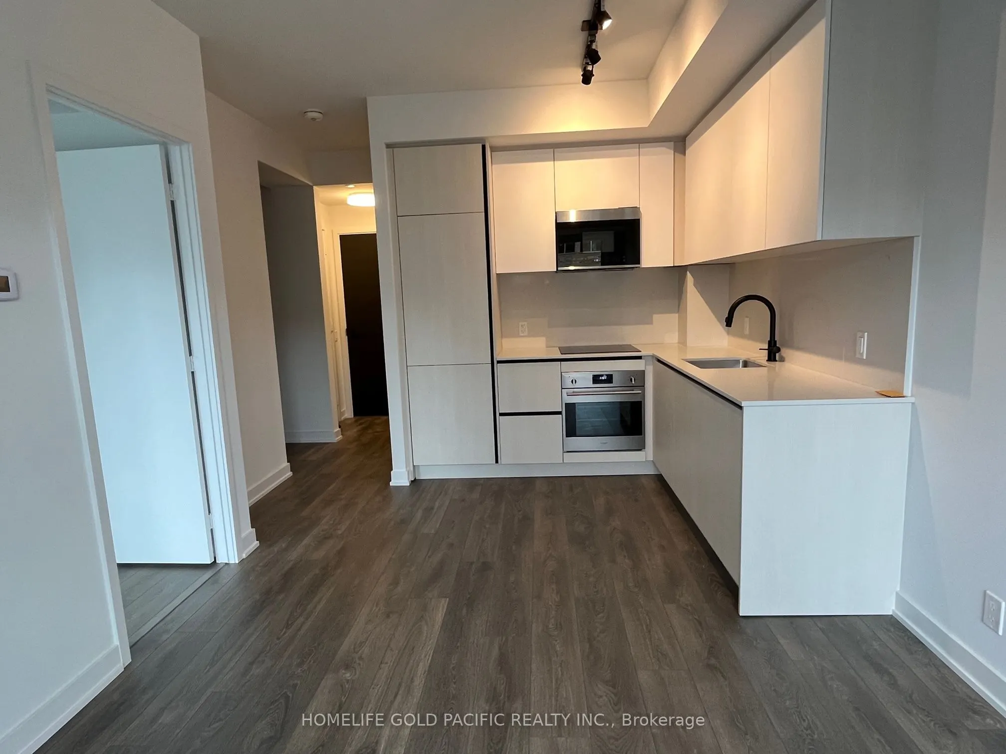 108 Peter Street, #622