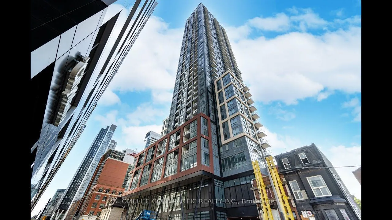 108 Peter Street, #622