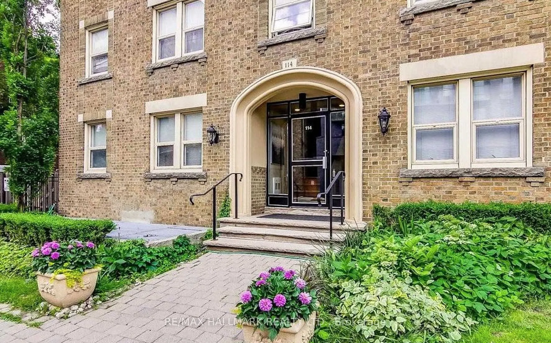 114 Vaughan Road, #303