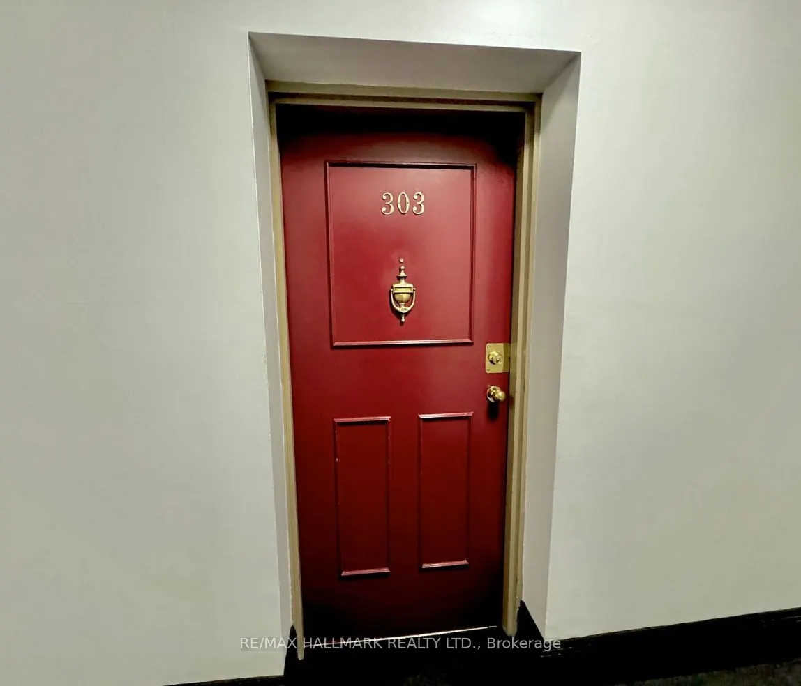 114 Vaughan Road, #303