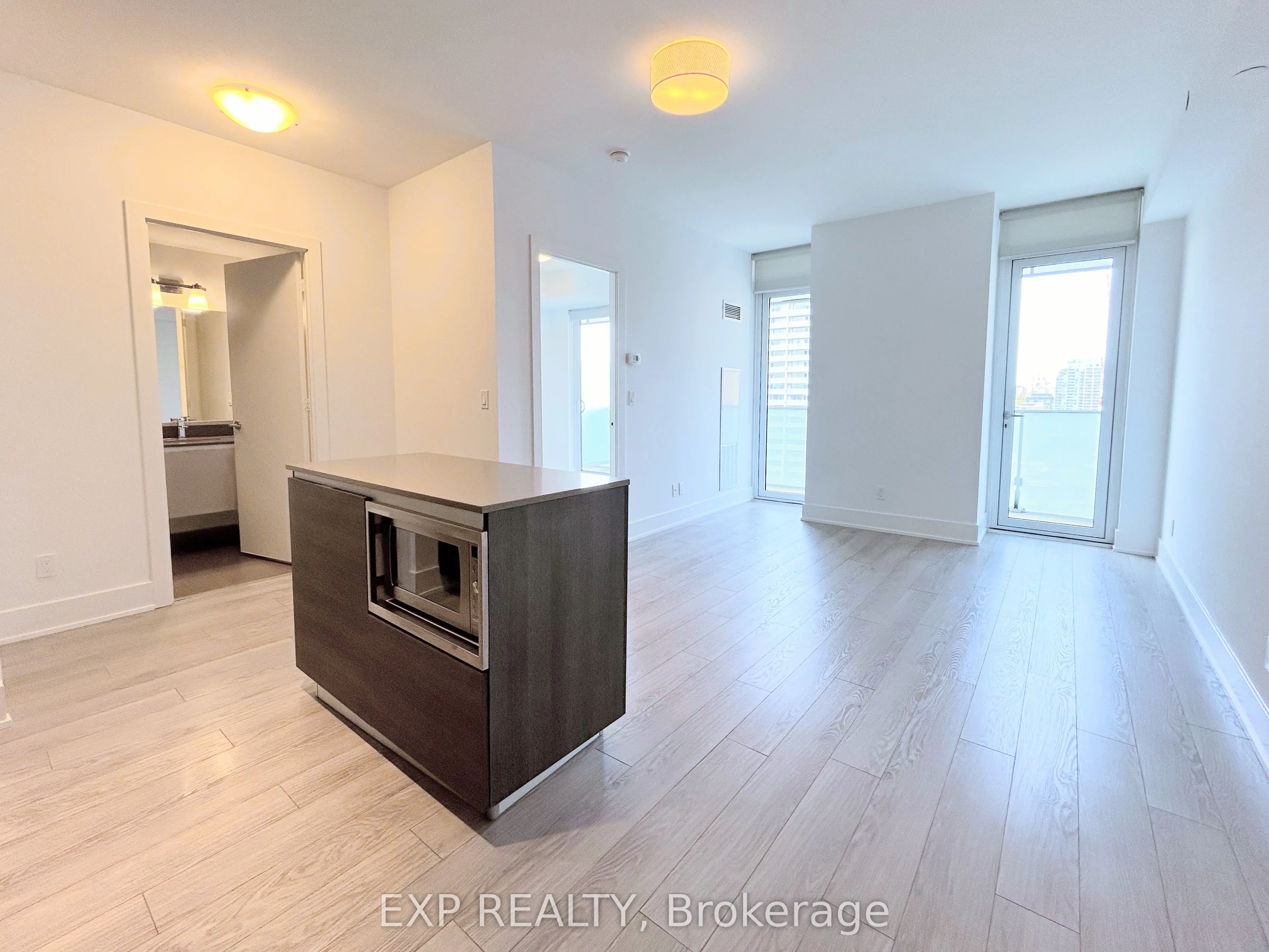 200 Bloor Street W, #1208