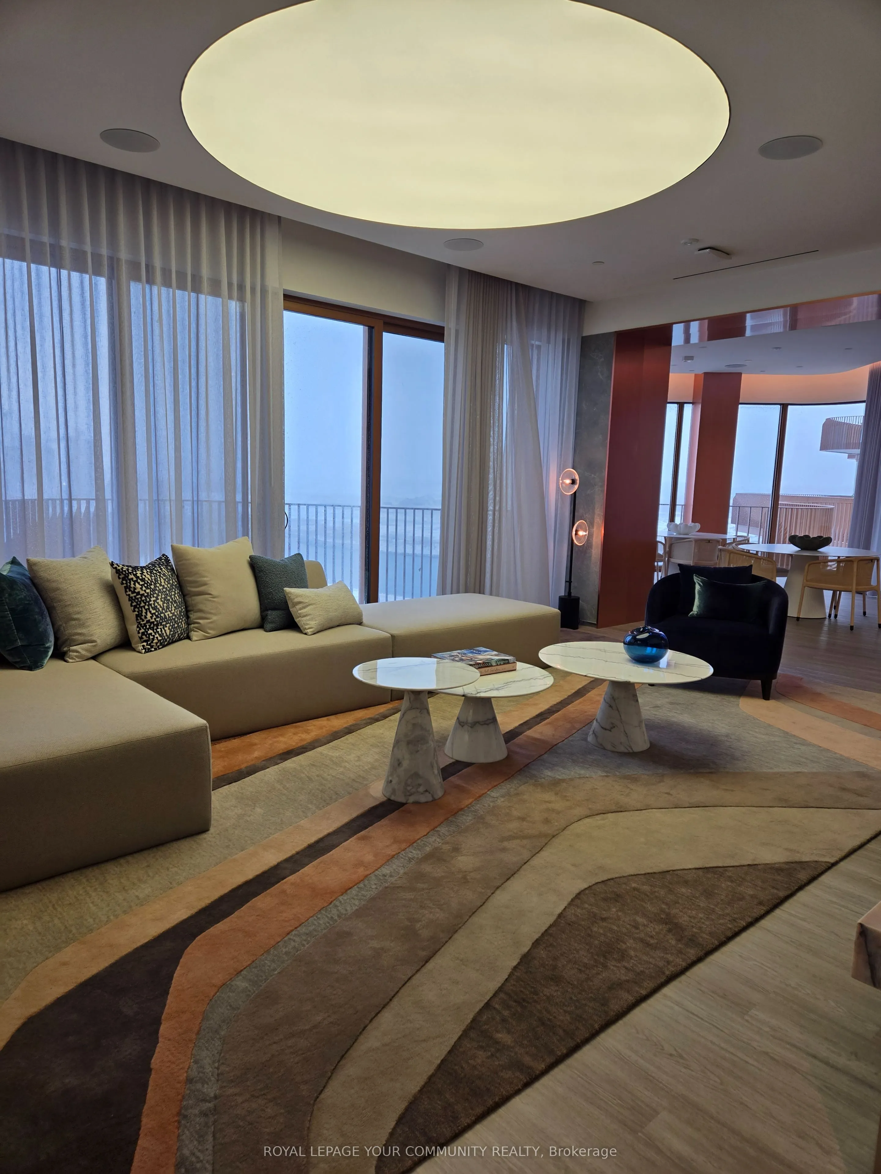 155 Merchant's Wharf, #621