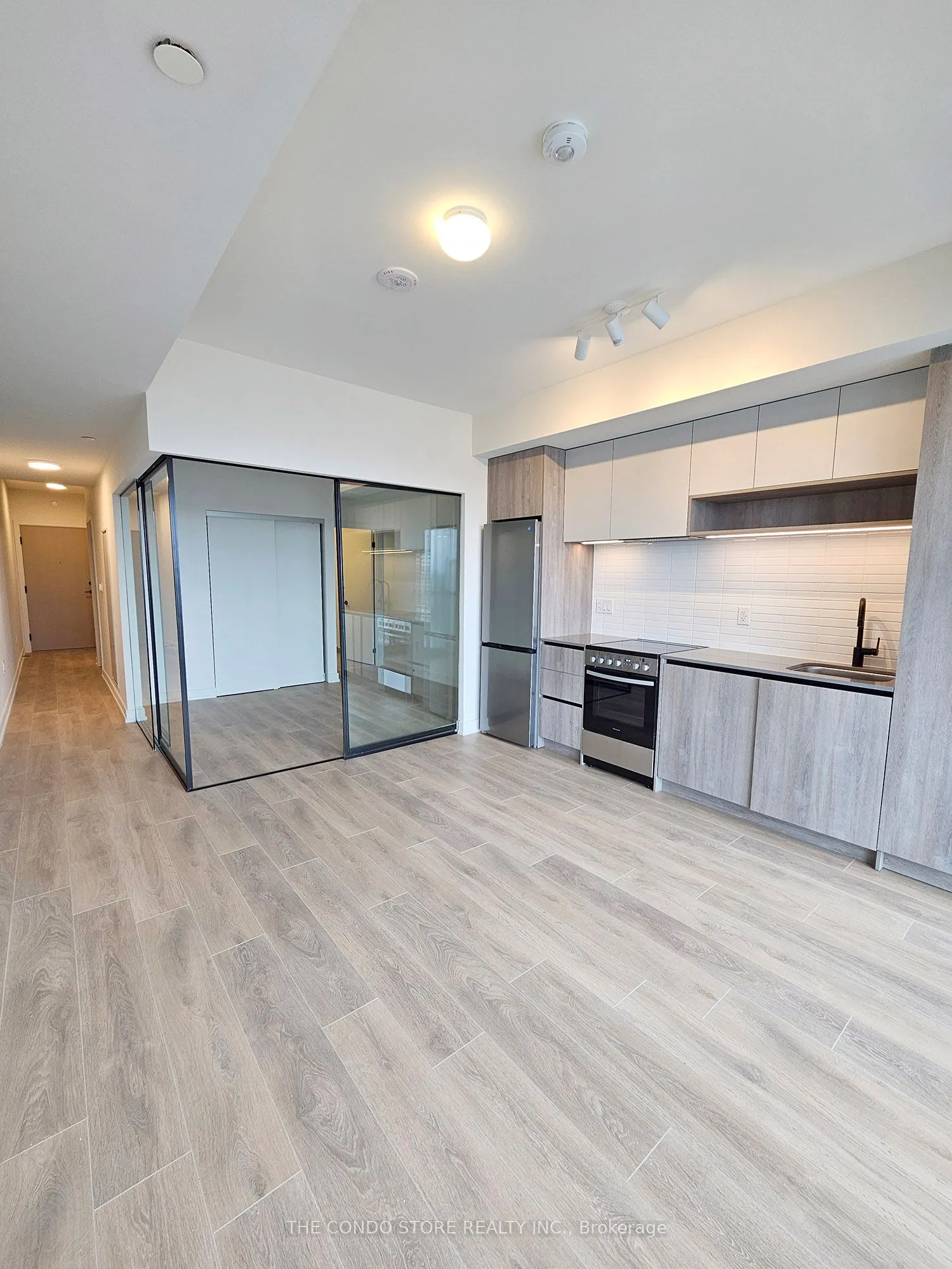 181 Sterling Road, #1414