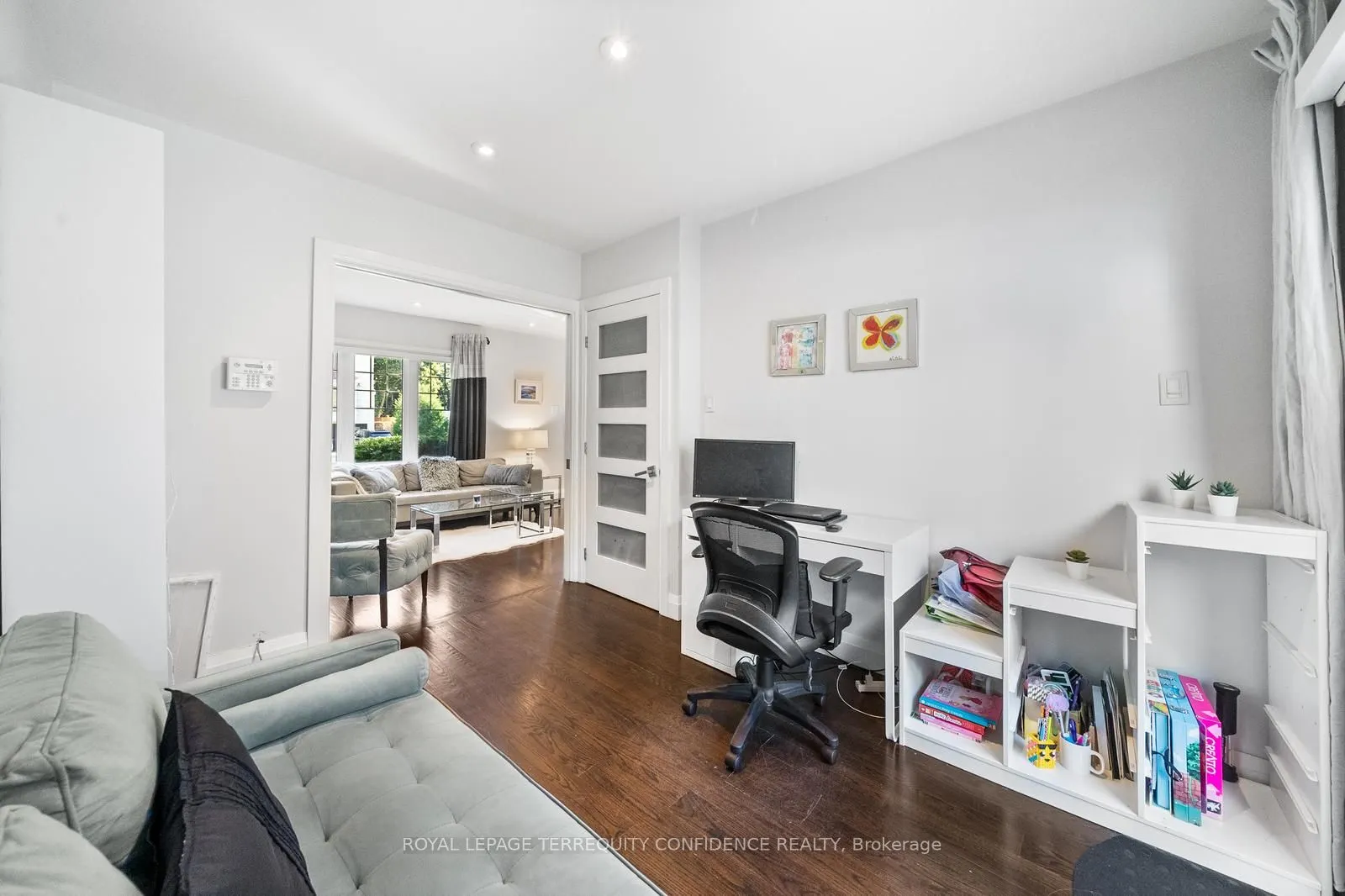 45 Glenborough Park Crescent