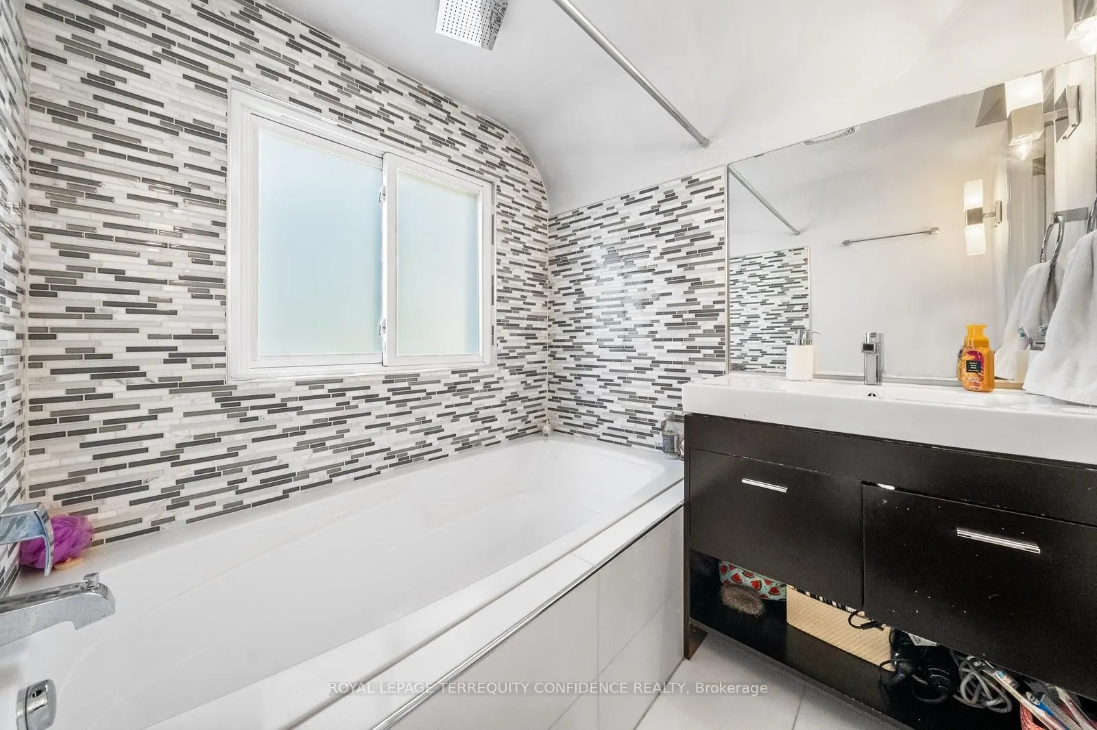 45 Glenborough Park Crescent