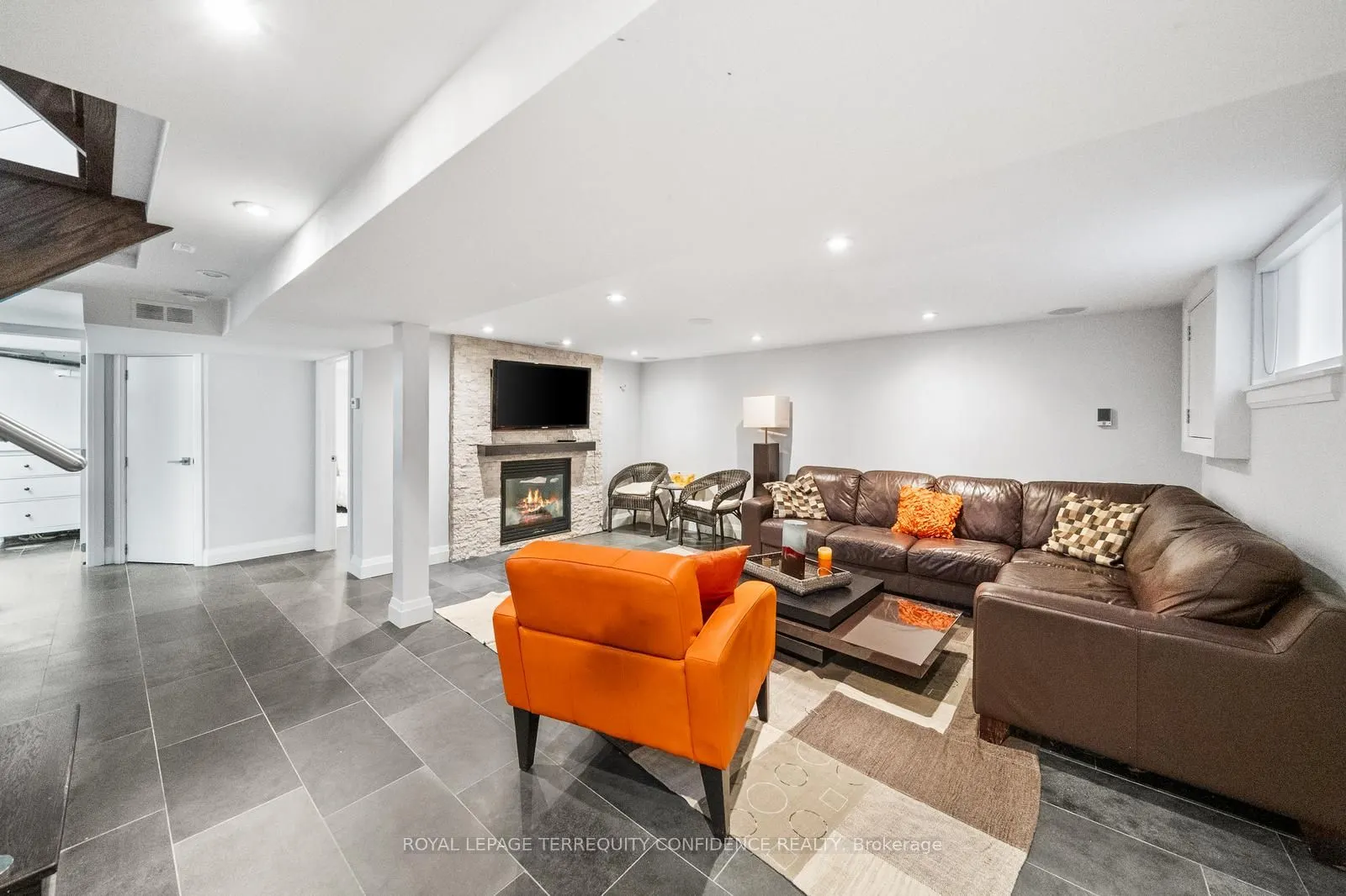 45 Glenborough Park Crescent
