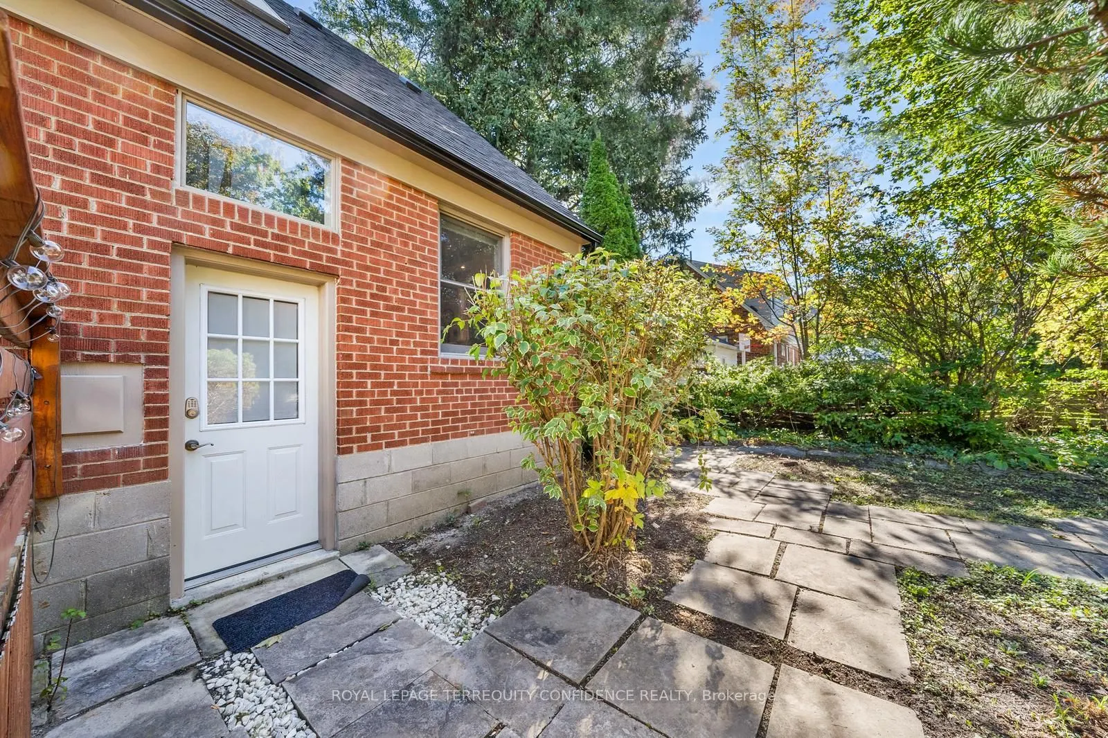 45 Glenborough Park Crescent