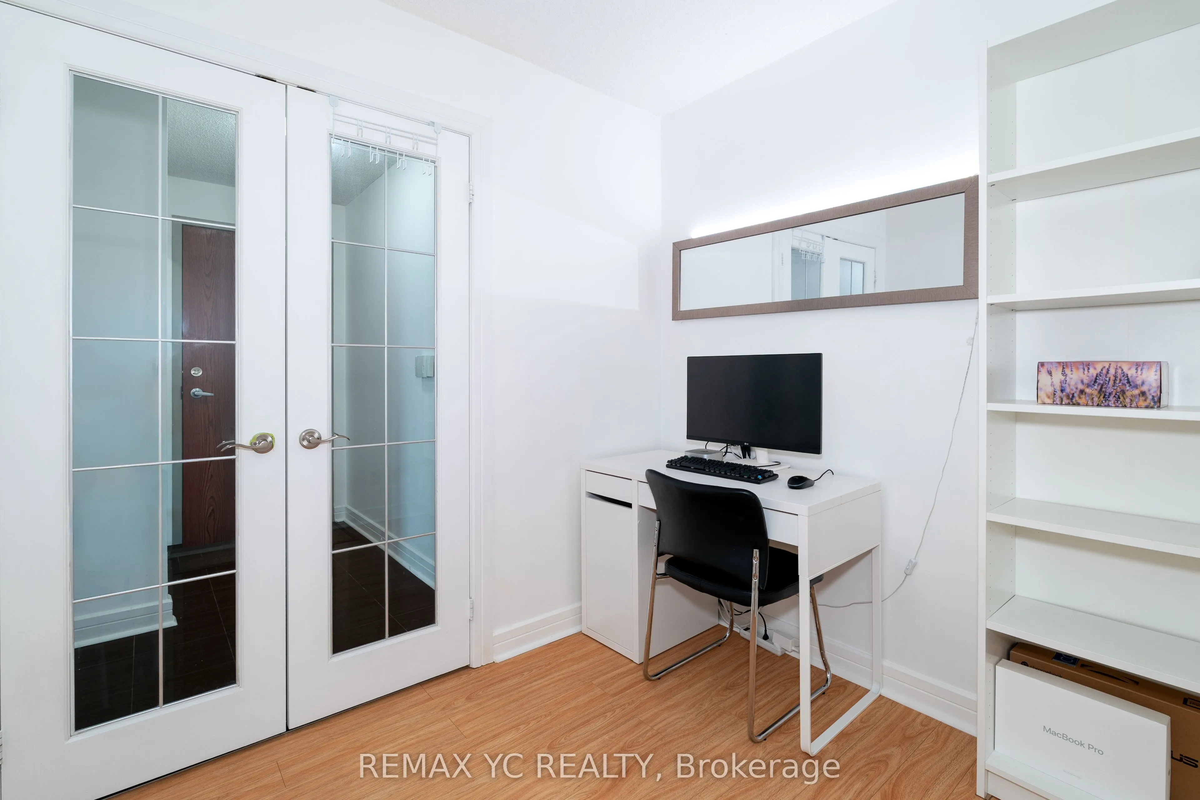 16 Harrison Garden Boulevard, #2612
